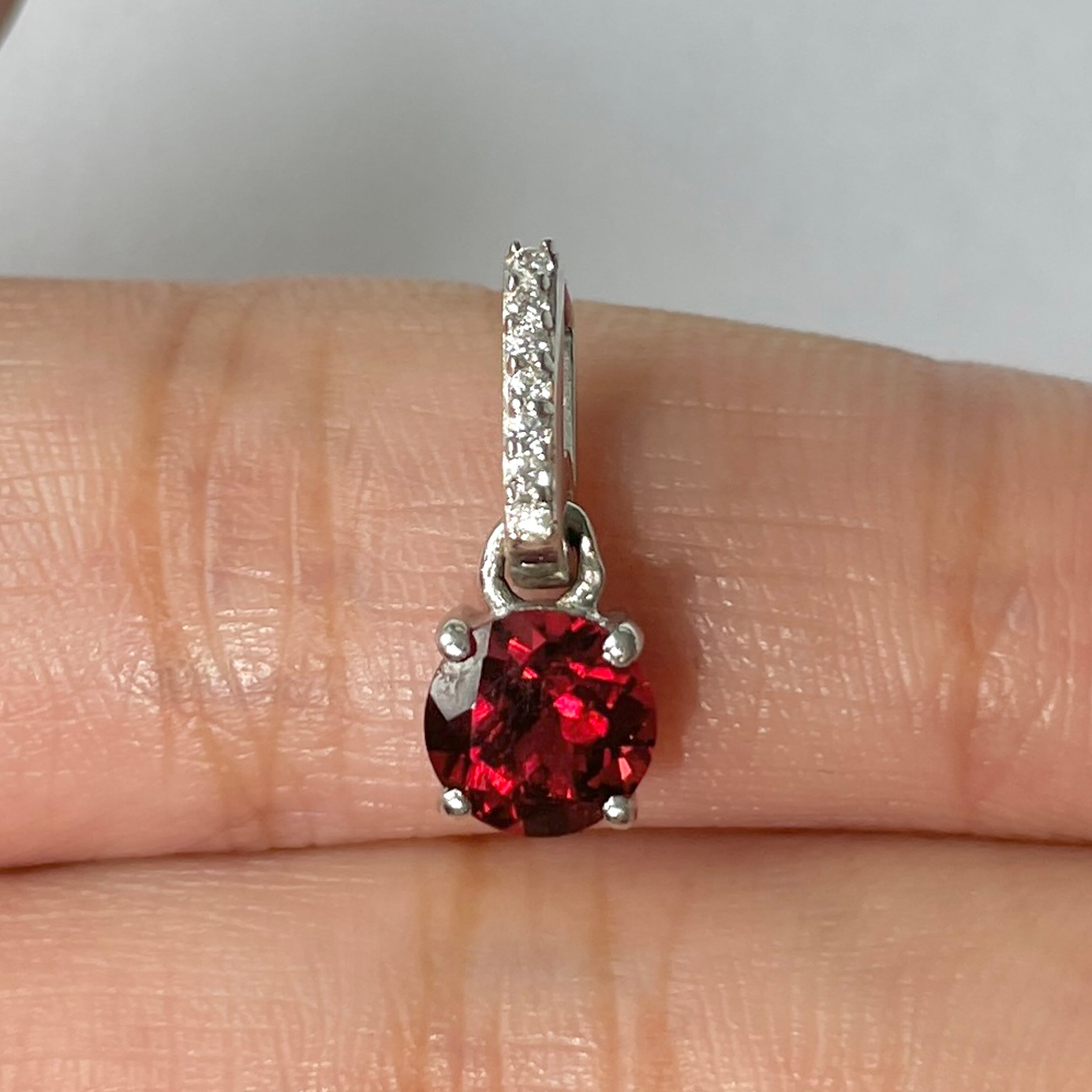 Garnet Pendant-(GAR-RDP-549)
