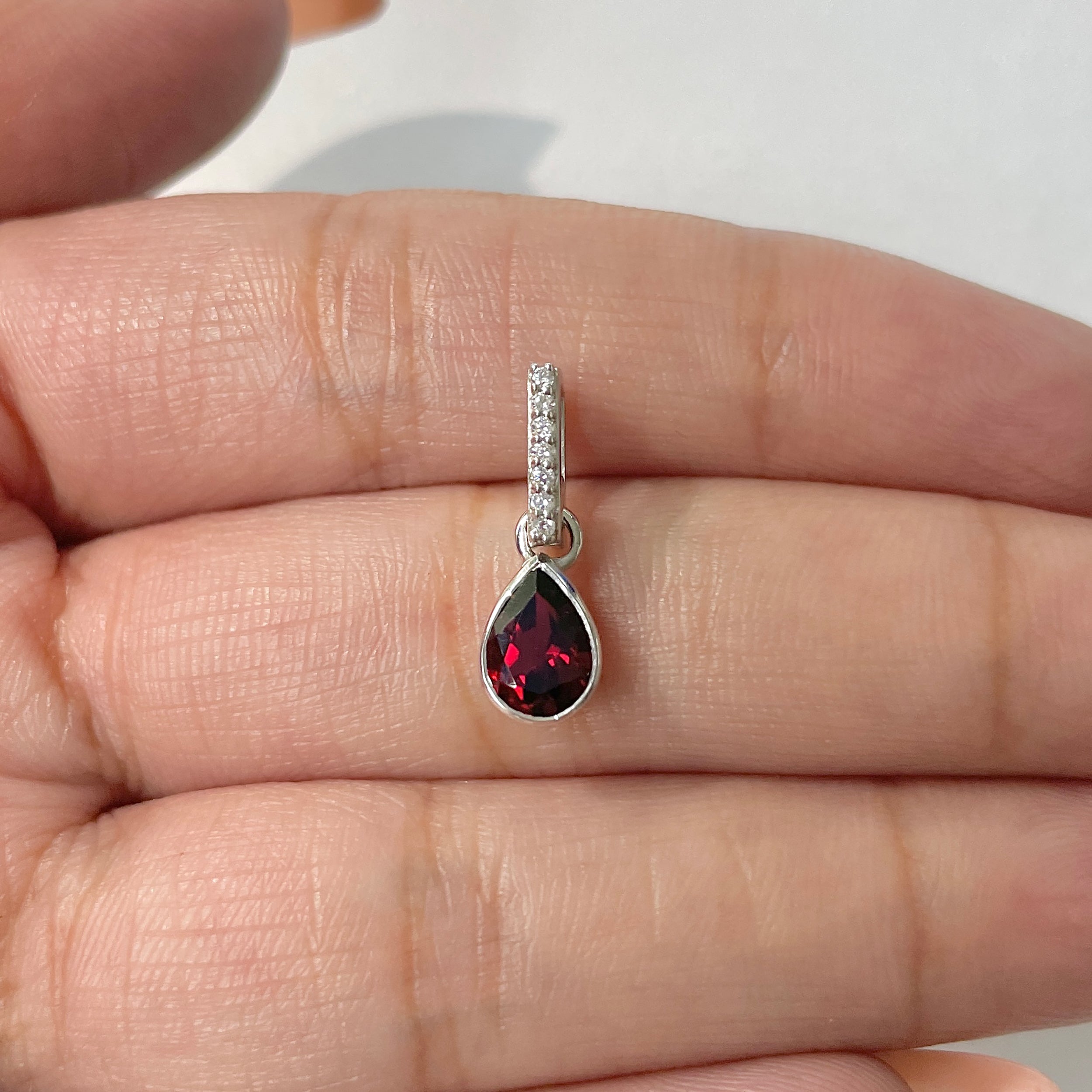 Garnet Pendant-(GAR-RDP-779)