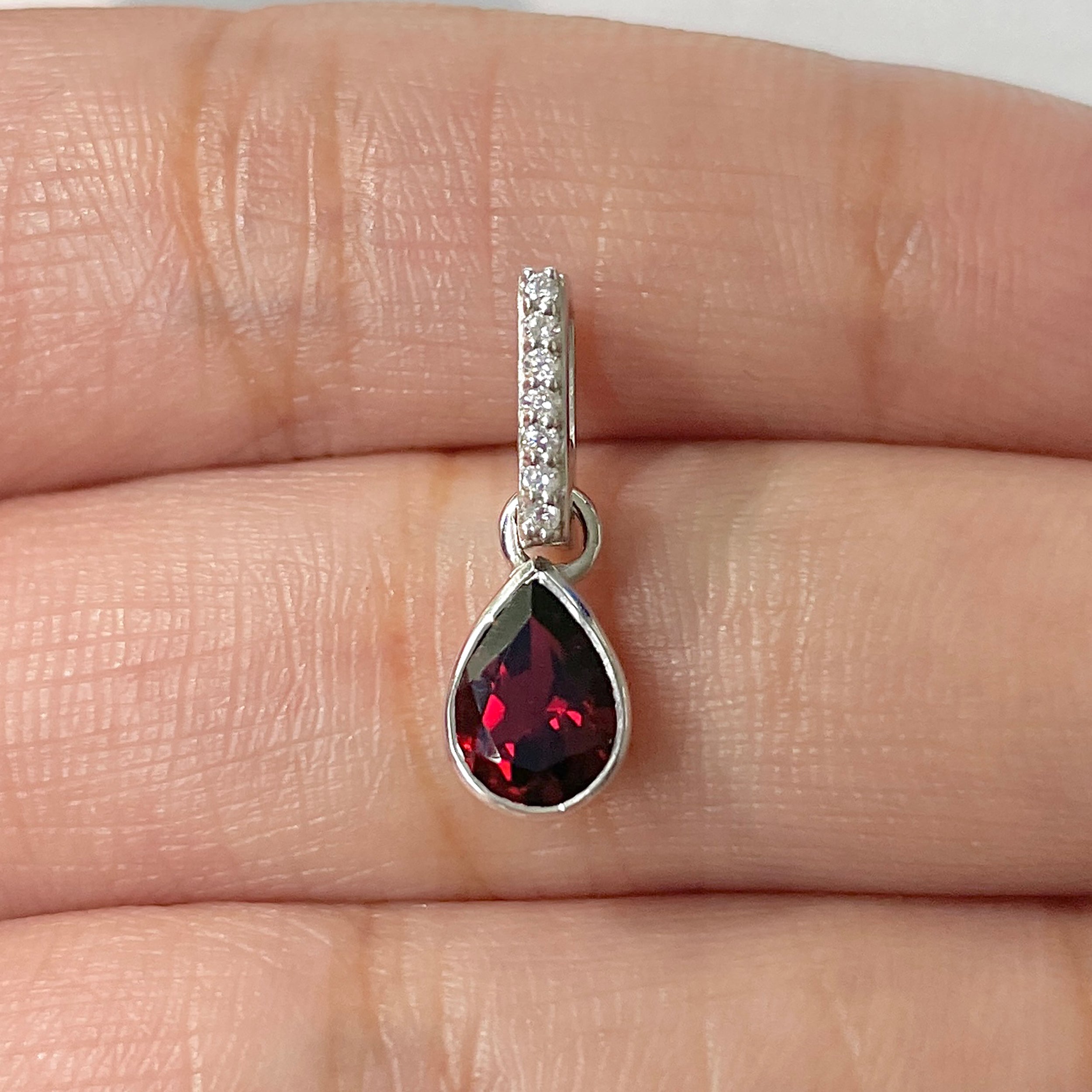 Garnet Pendant-(GAR-RDP-779)