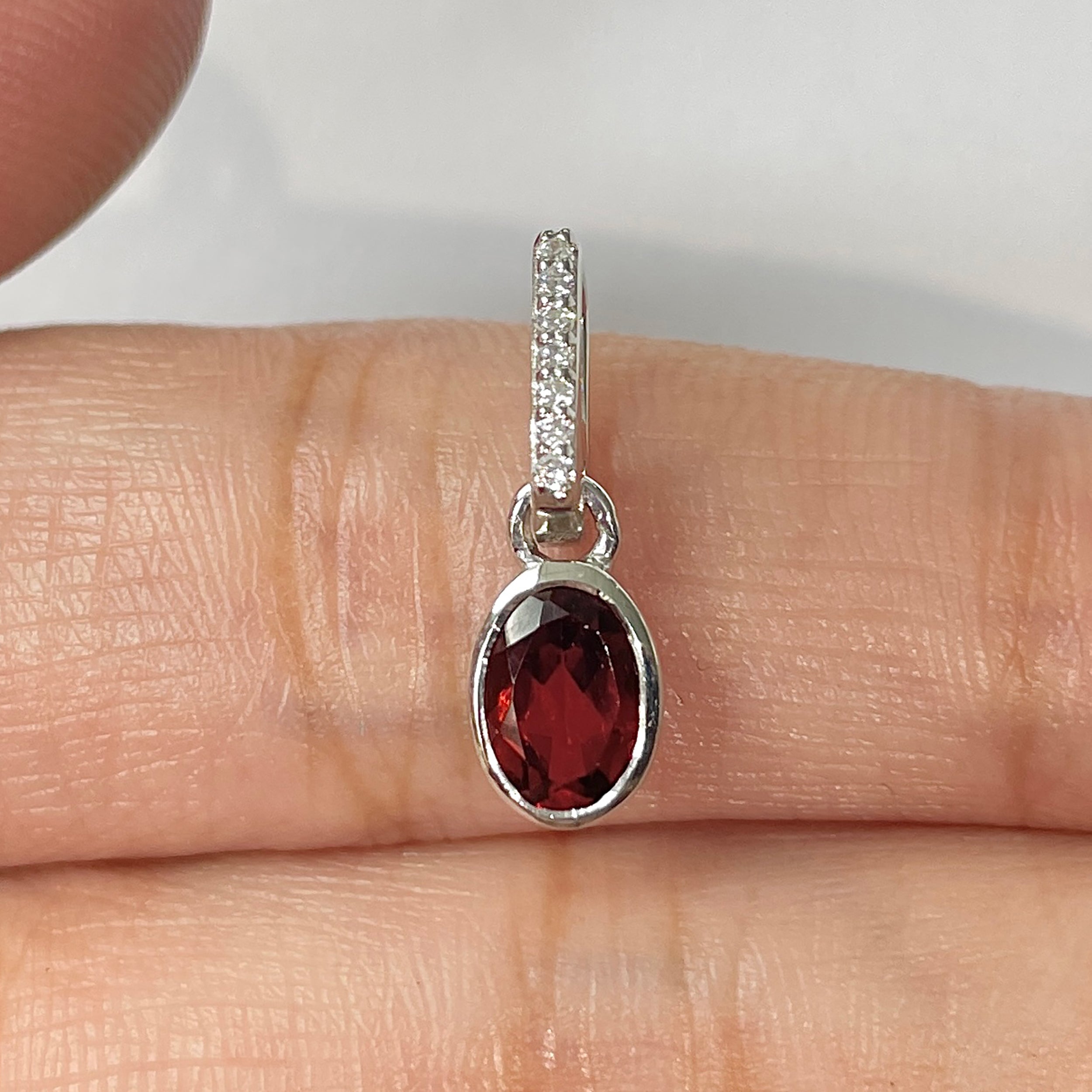 Garnet Pendant-(GAR-RDP-780)