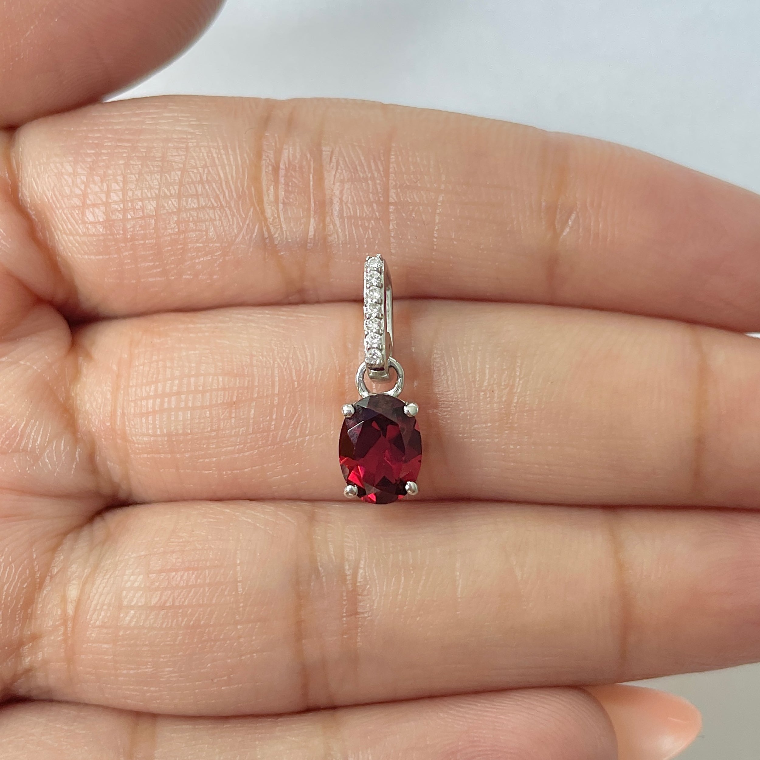Garnet Pendant-(GAR-RDP-920)