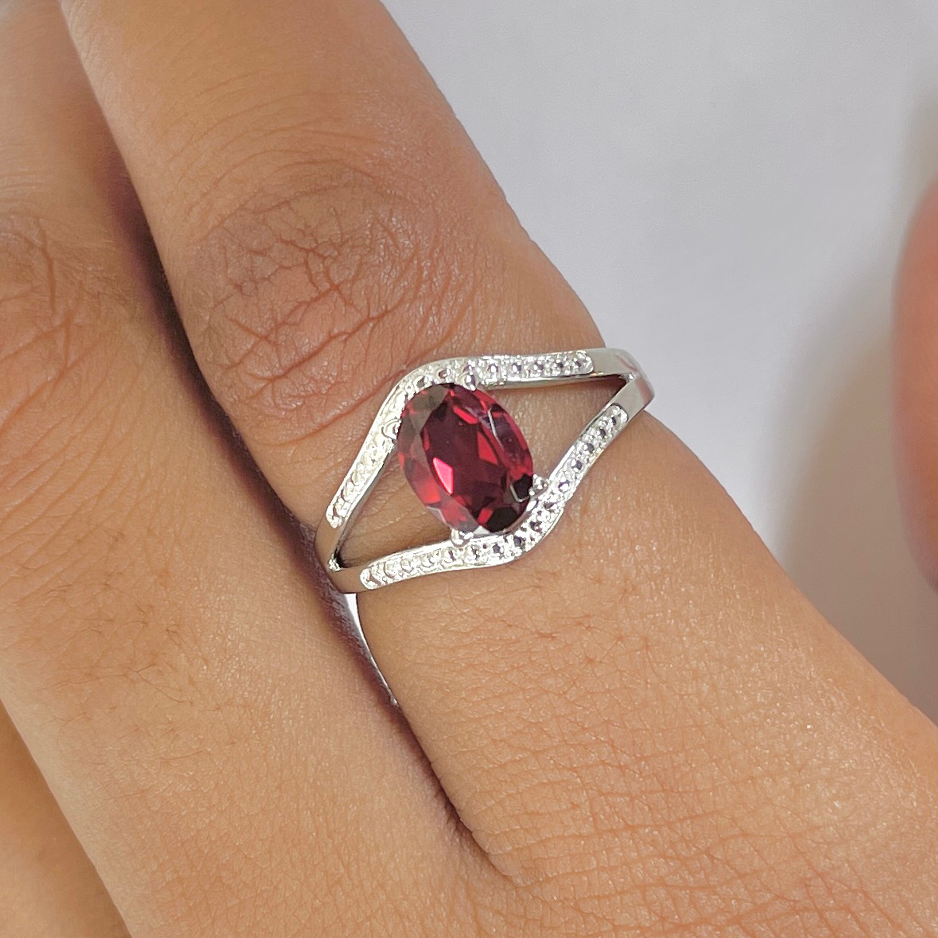Garnet Ring-(GAR-RDR-9.)