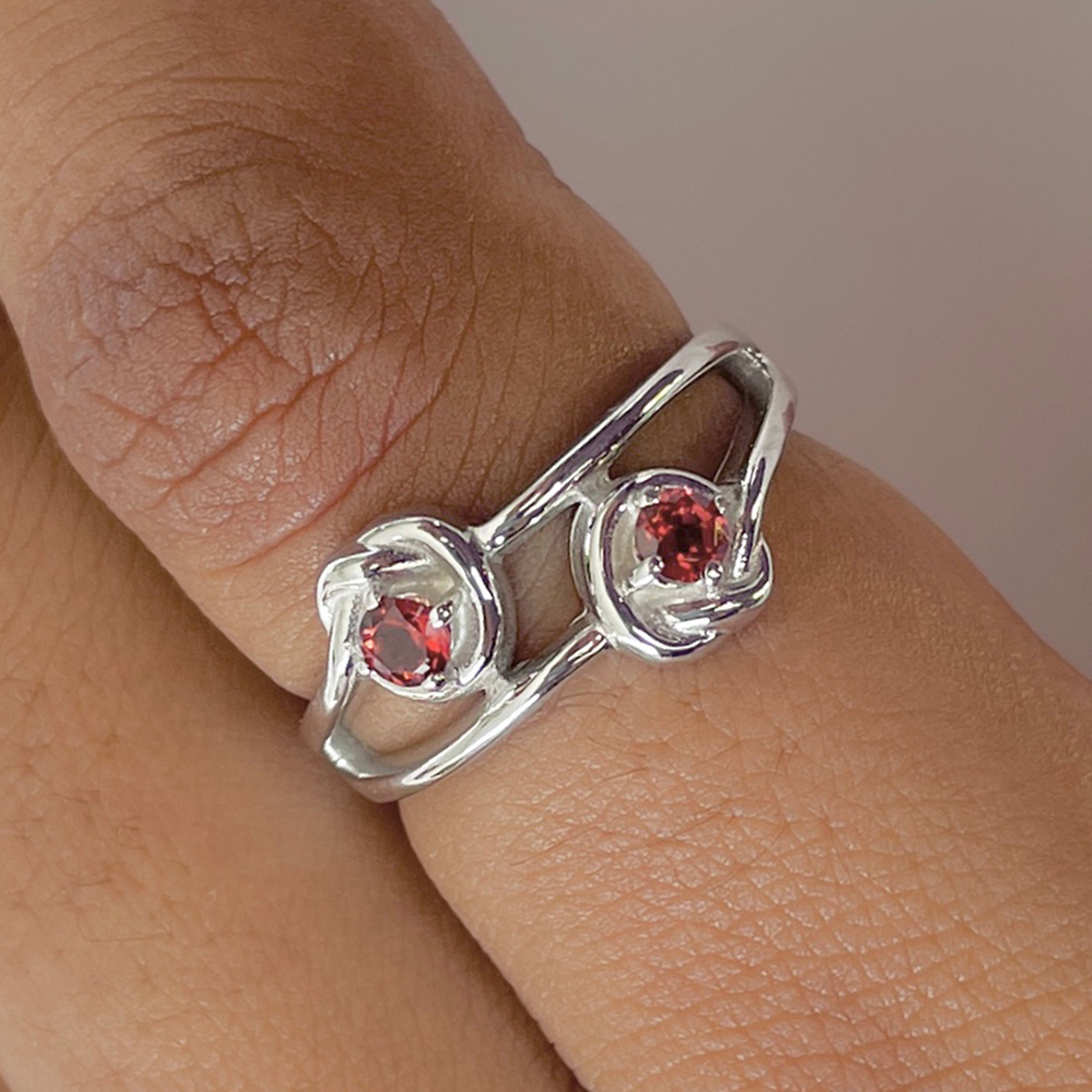 Garnet Ring-(GAR-RDR-22.)