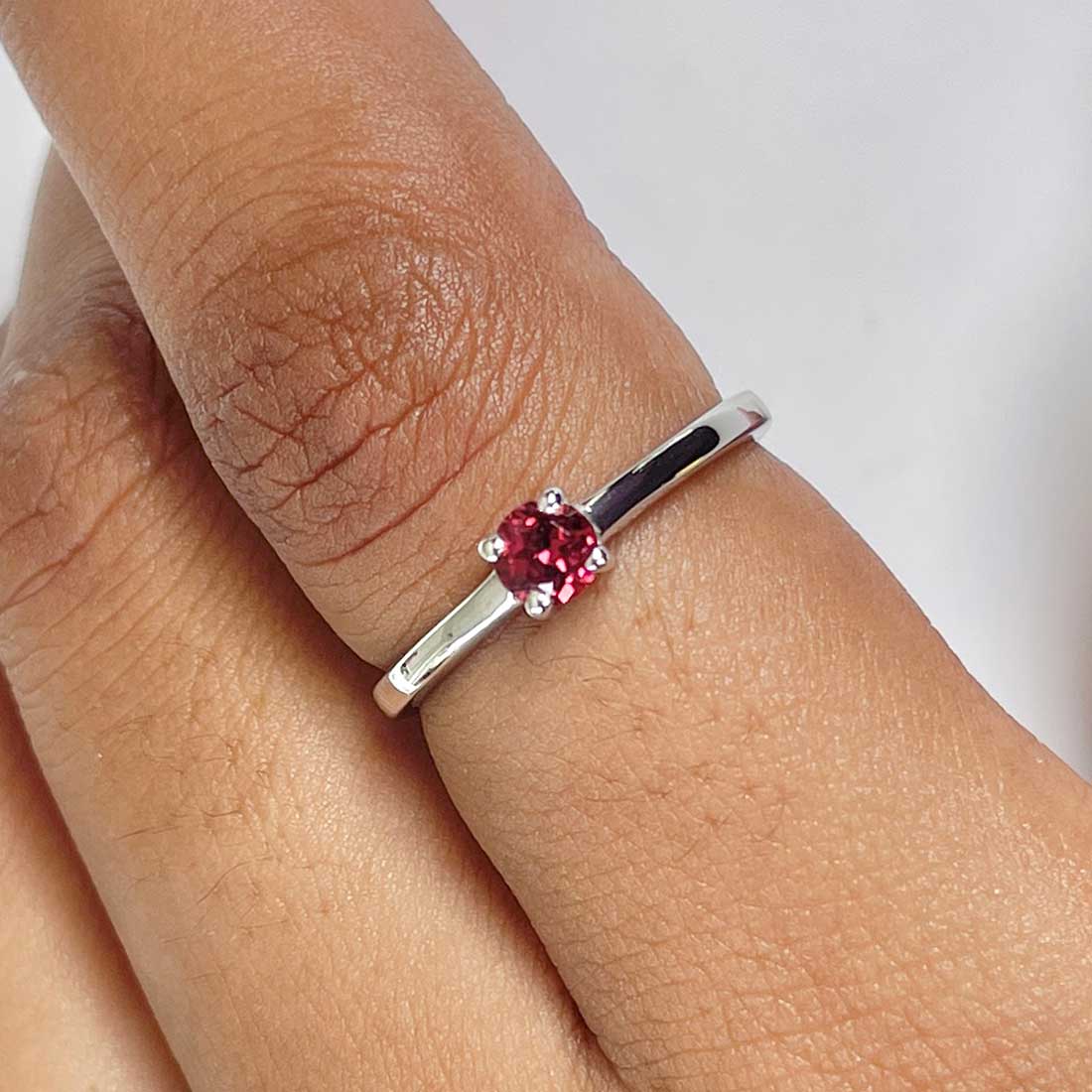 Garnet Ring-(GAR-RDR-235.)