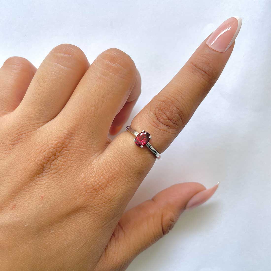 Garnet Ring-(GAR-RDR-242.)