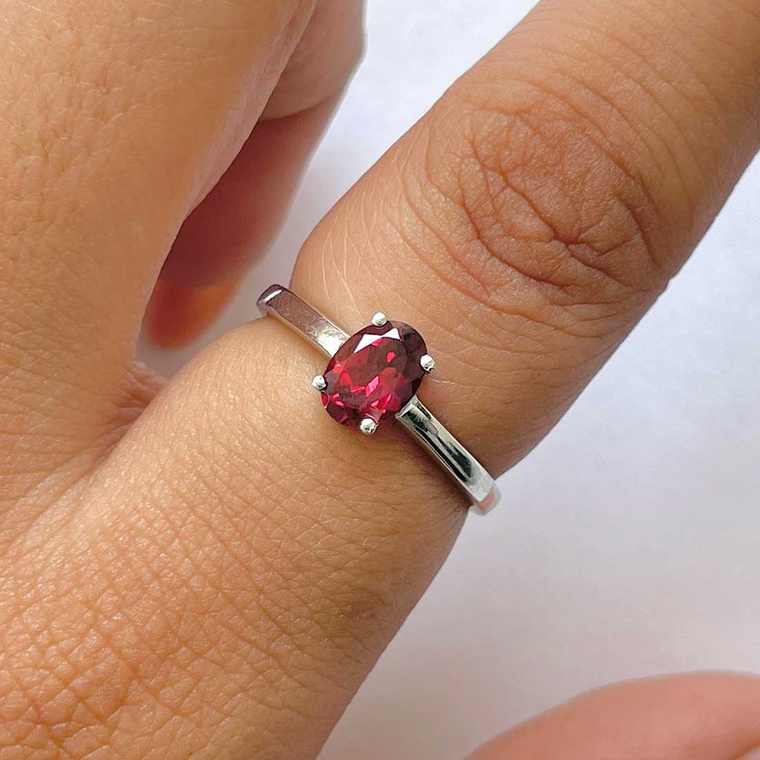 Garnet Ring-(GAR-RDR-242.)