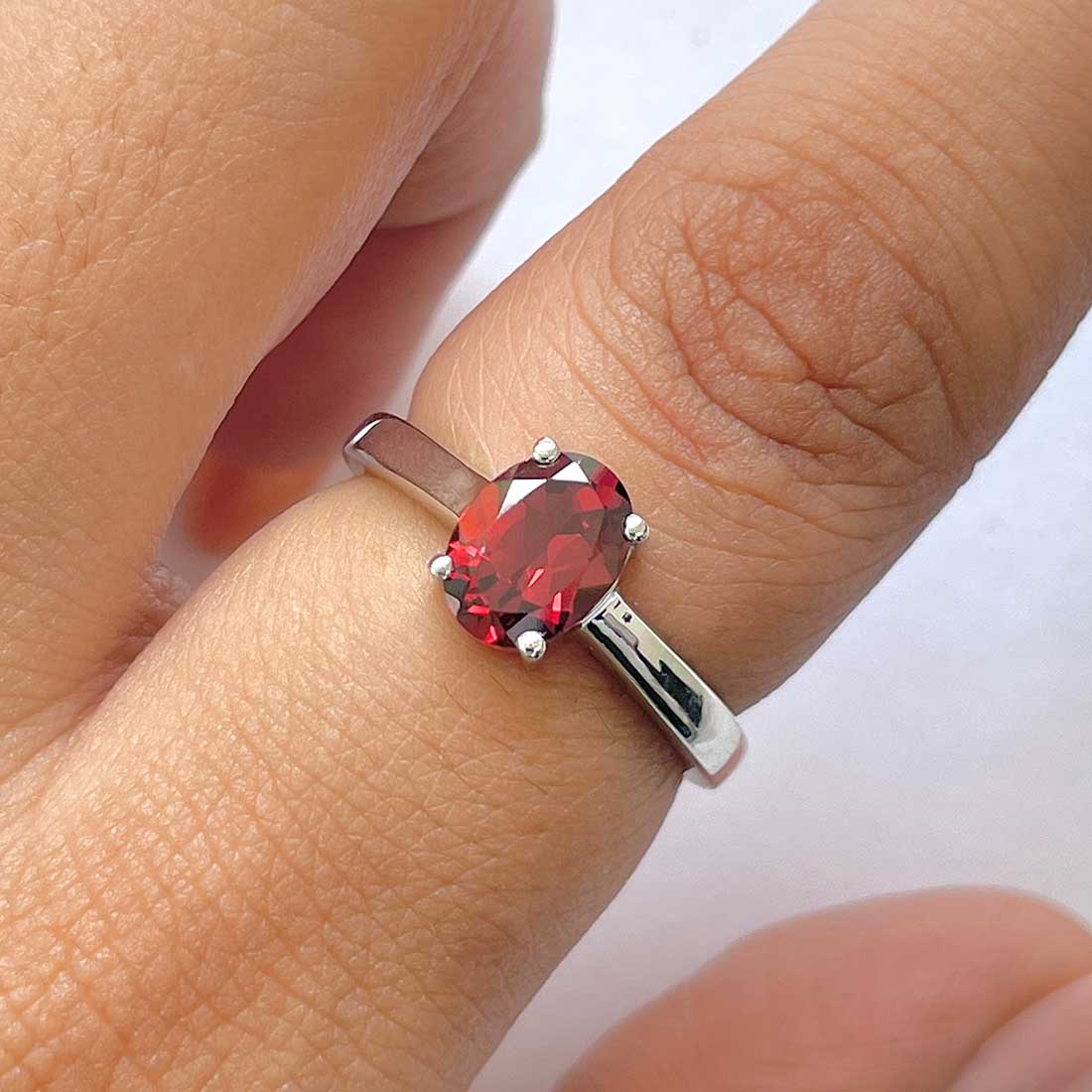 Garnet Ring-(GAR-RDR-249.)