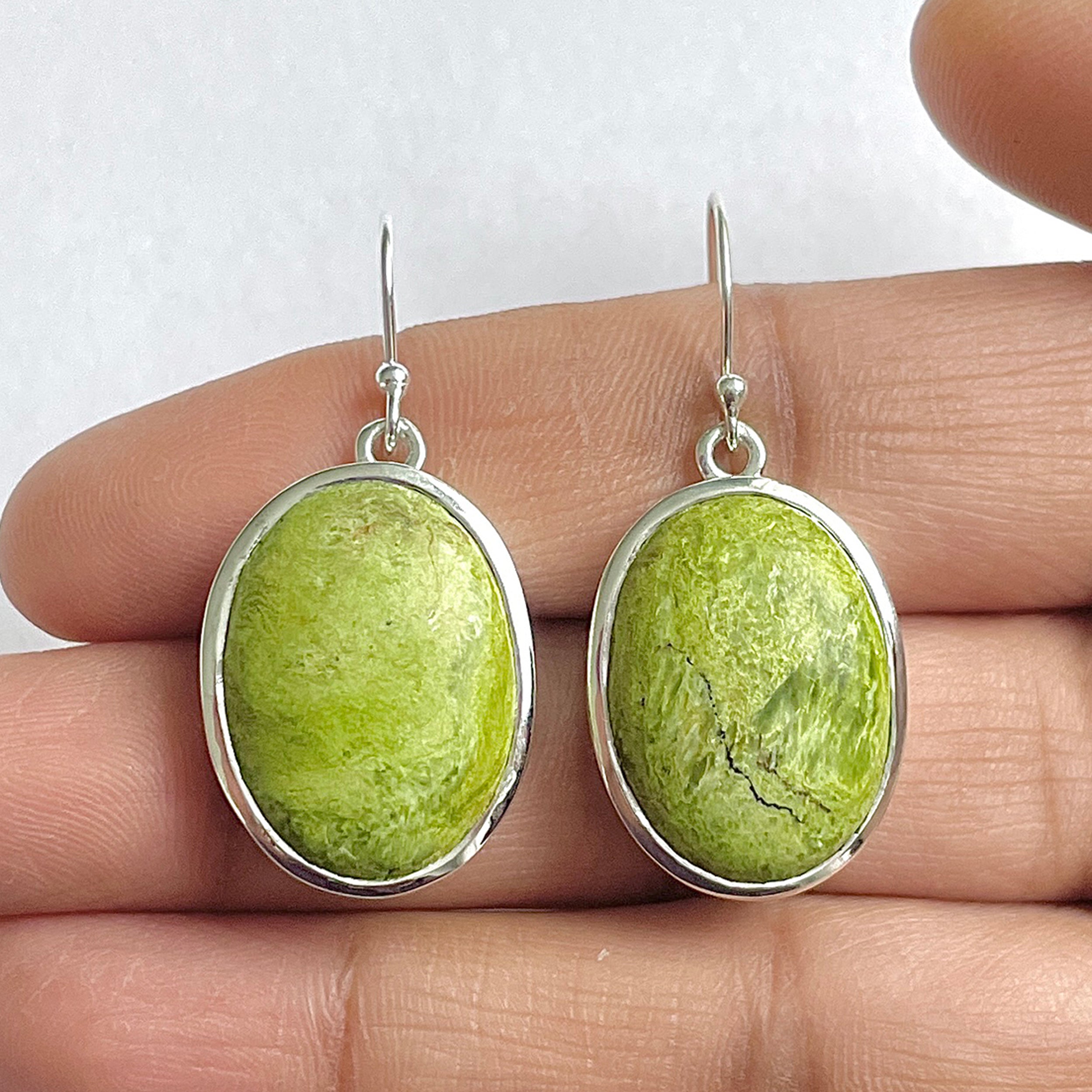 Gaspeite Earring-(GAS-3-5)