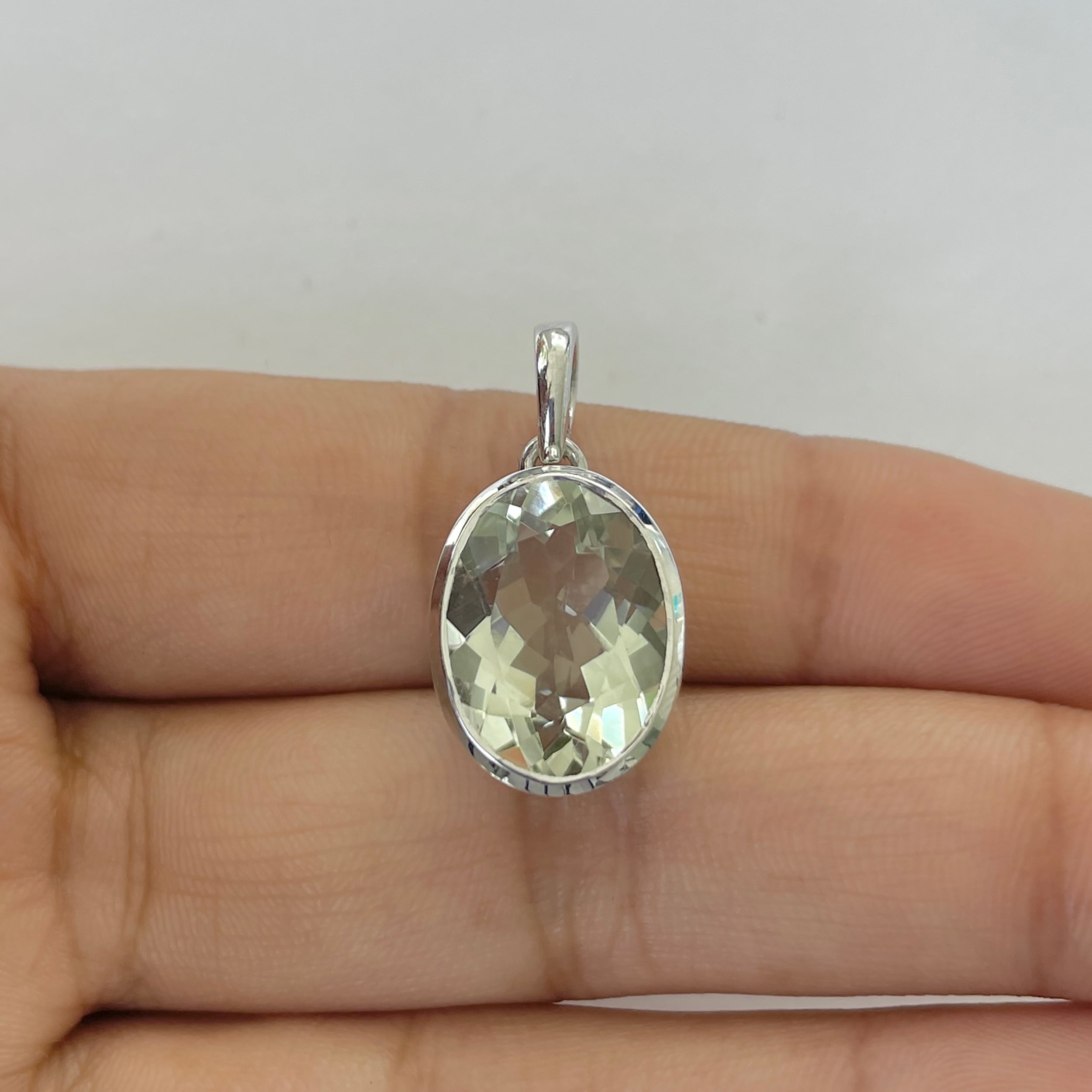 Green Amethyst Pendant-(GRA-RDP-458)