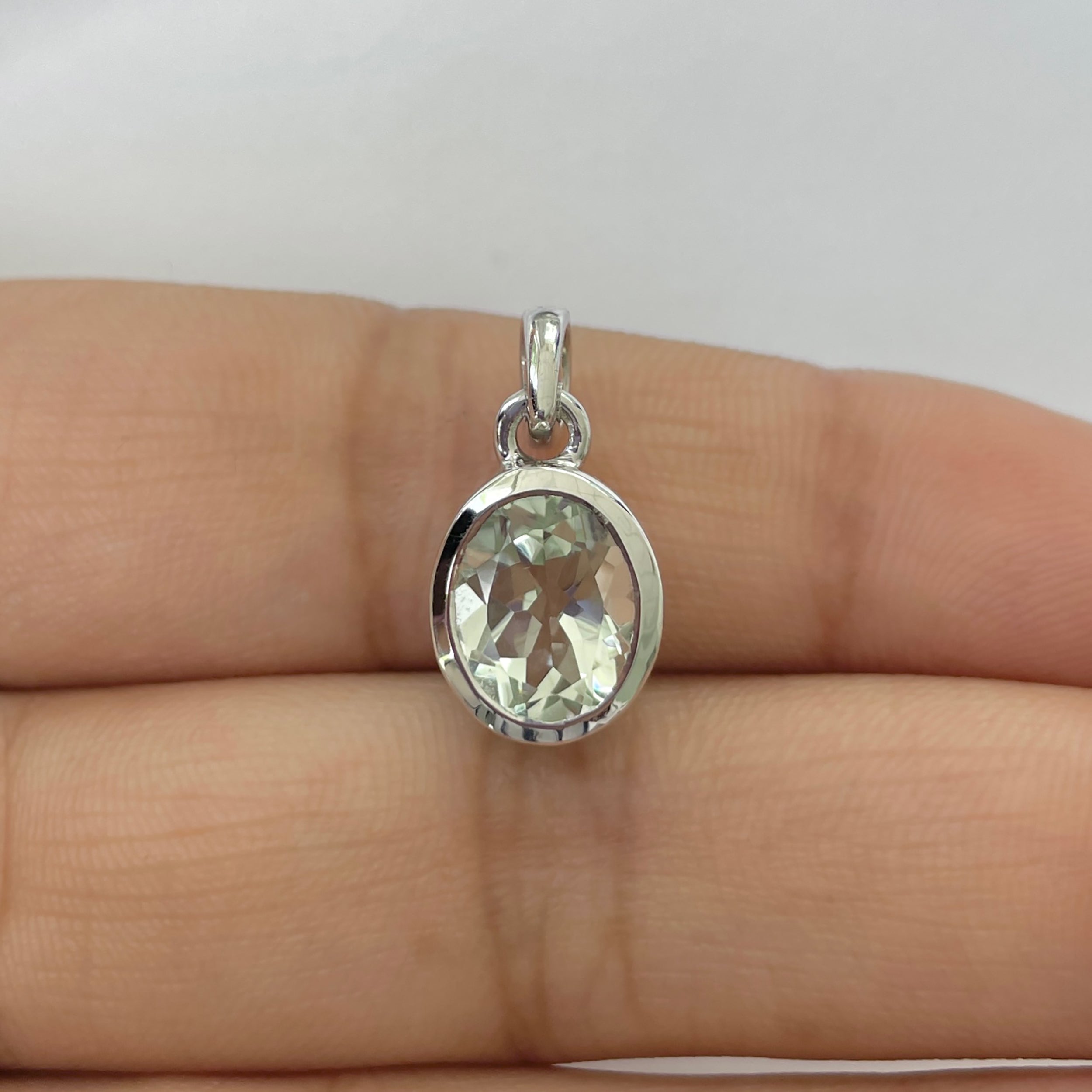 Green Amethyst Pendant-(GRA-RDP-734)