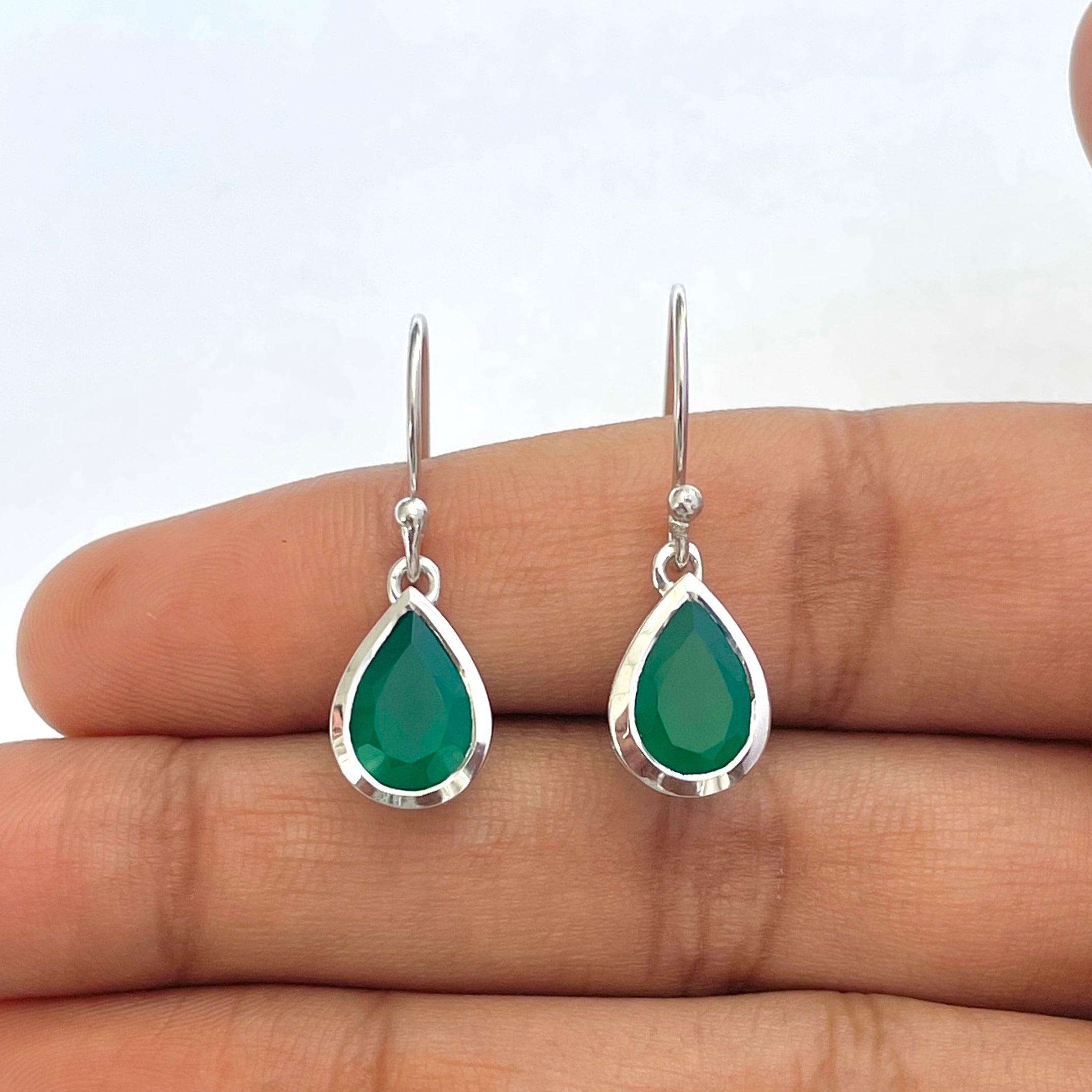 Green Onyx Earring-(GRO-RDE-742)