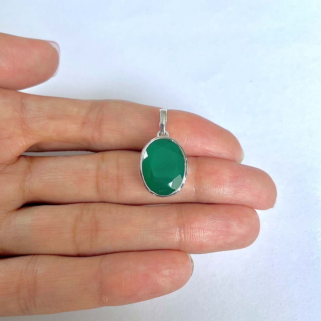 Green Onyx Pendant-(GRO-RDP-458)