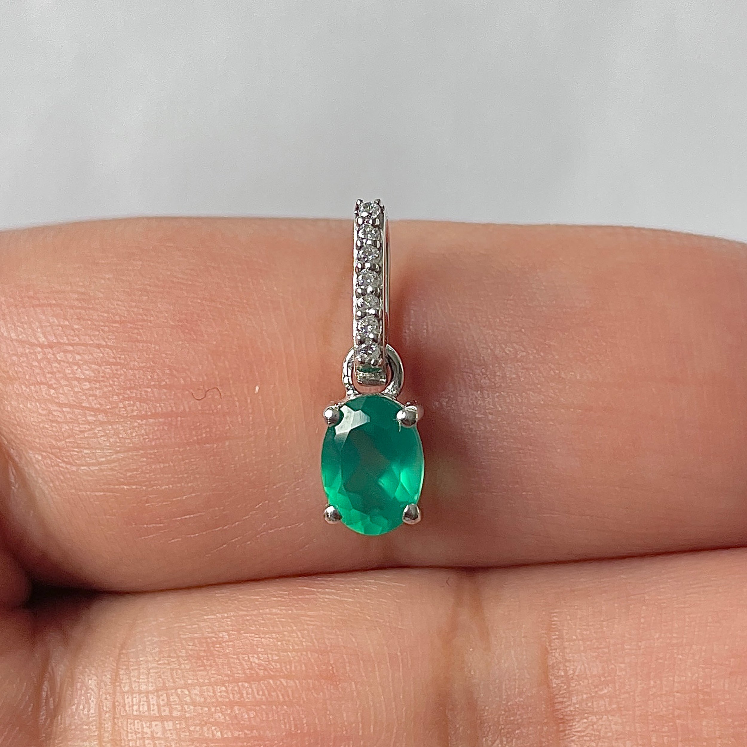 Green Onyx Pendant-(GRO-RDP-915)