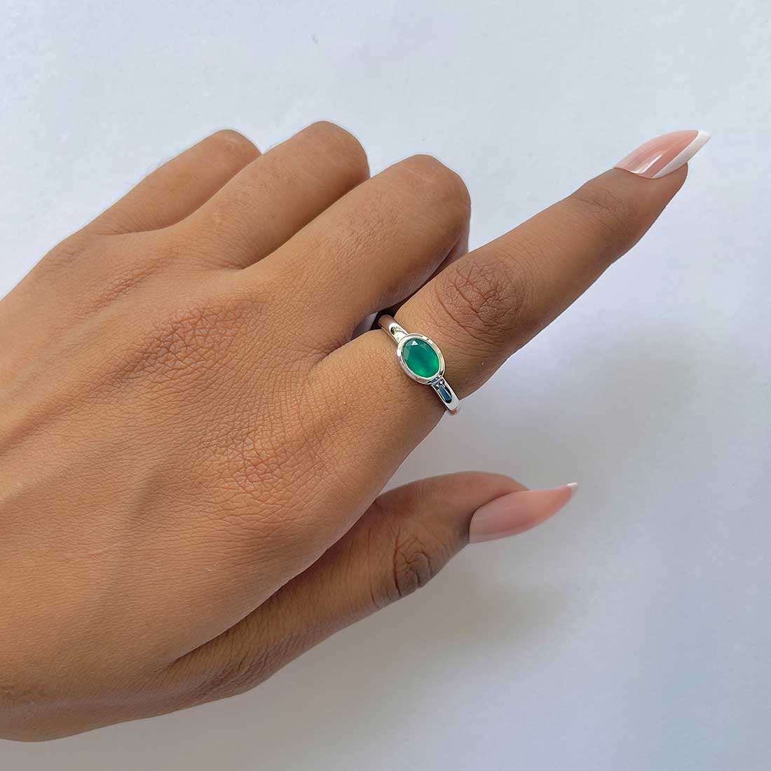 Green Onyx Ring-(GRO-RDR-4026.)