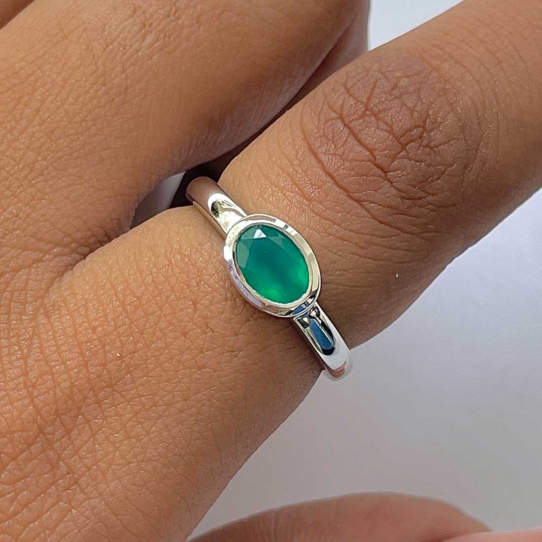 Green Onyx Ring-(GRO-RDR-4026.)