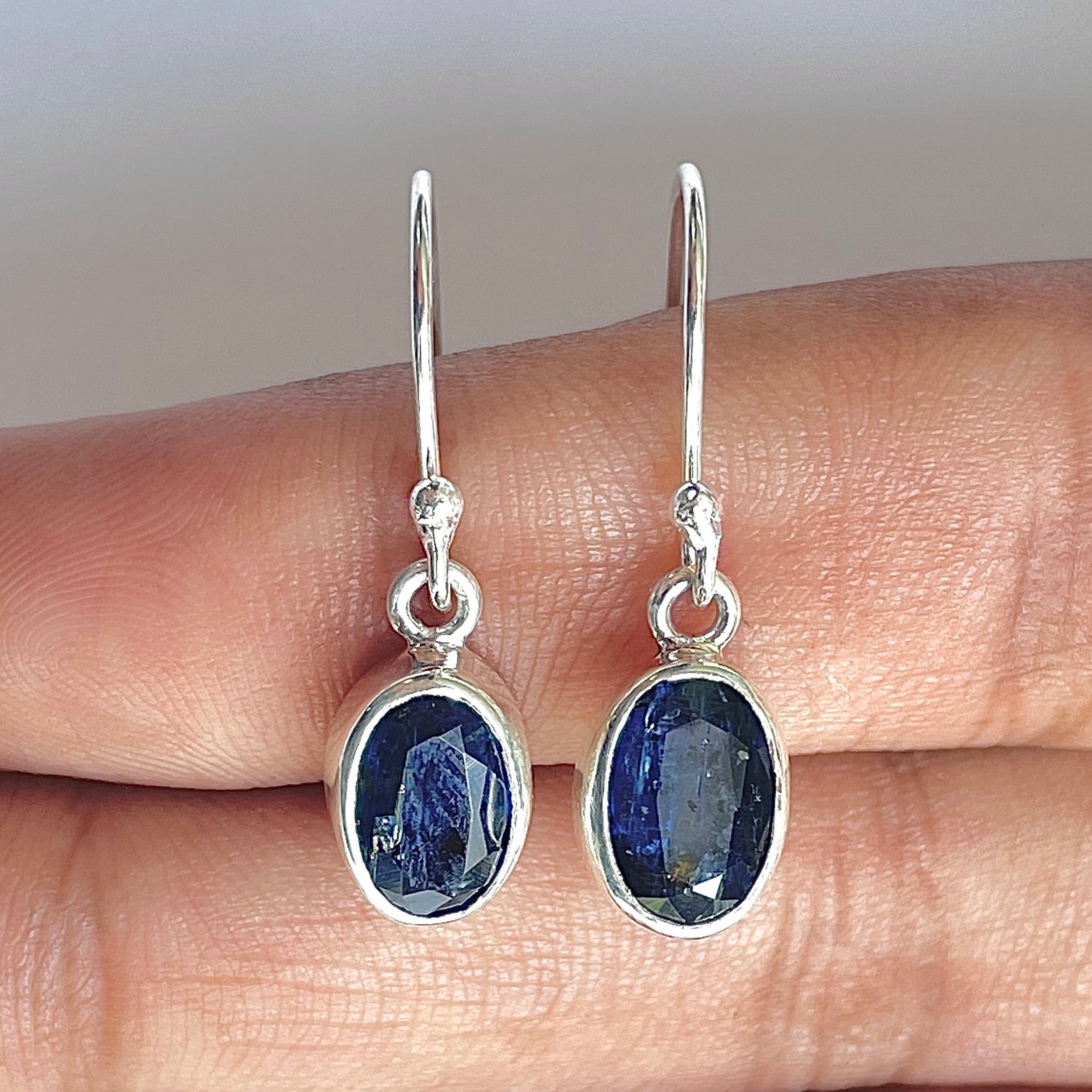 Kyanite Earring-(KYN-3-10)