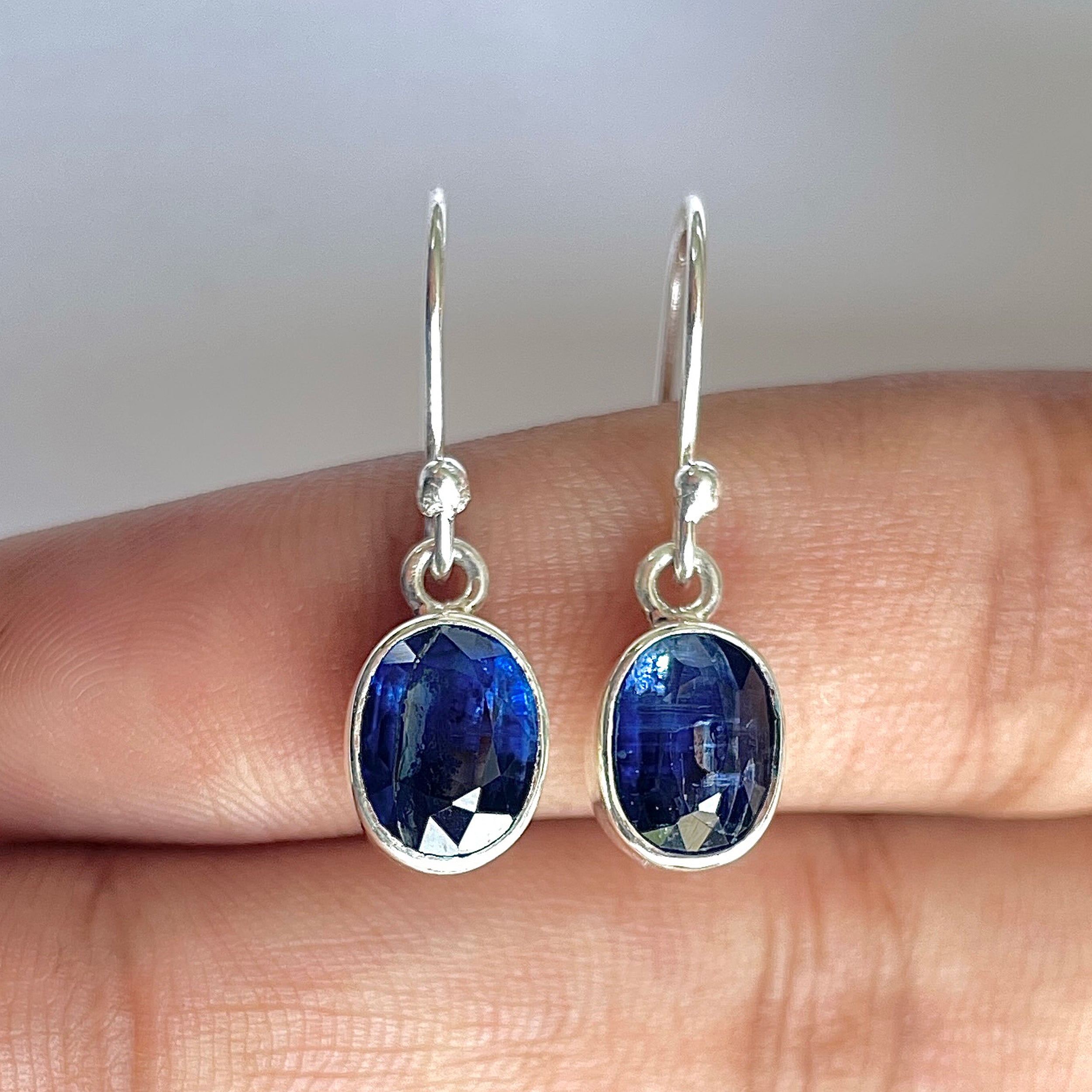 Kyanite Earring-(KYN-3-19)