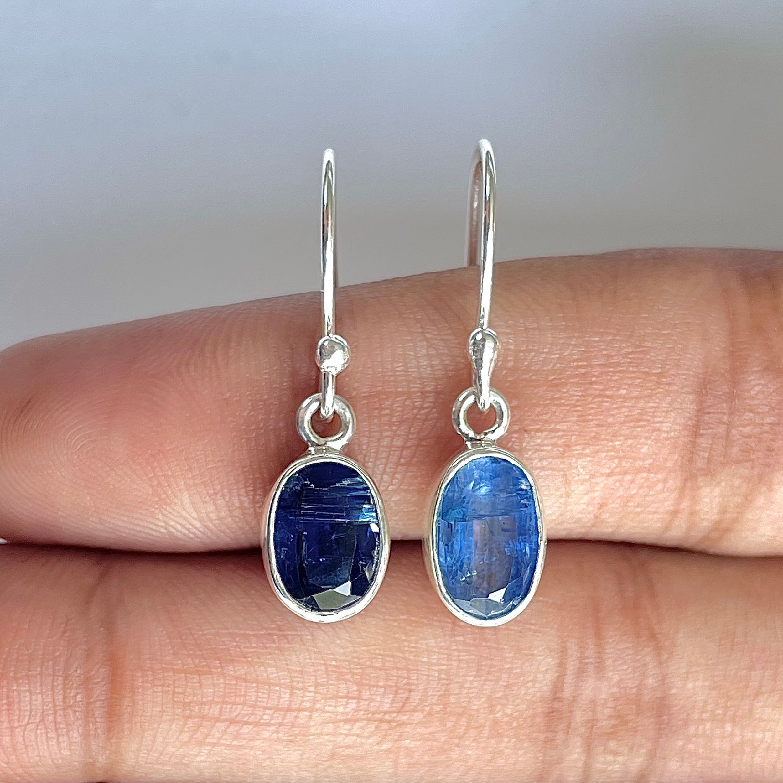 Kyanite Earring-(KYN-3-23)