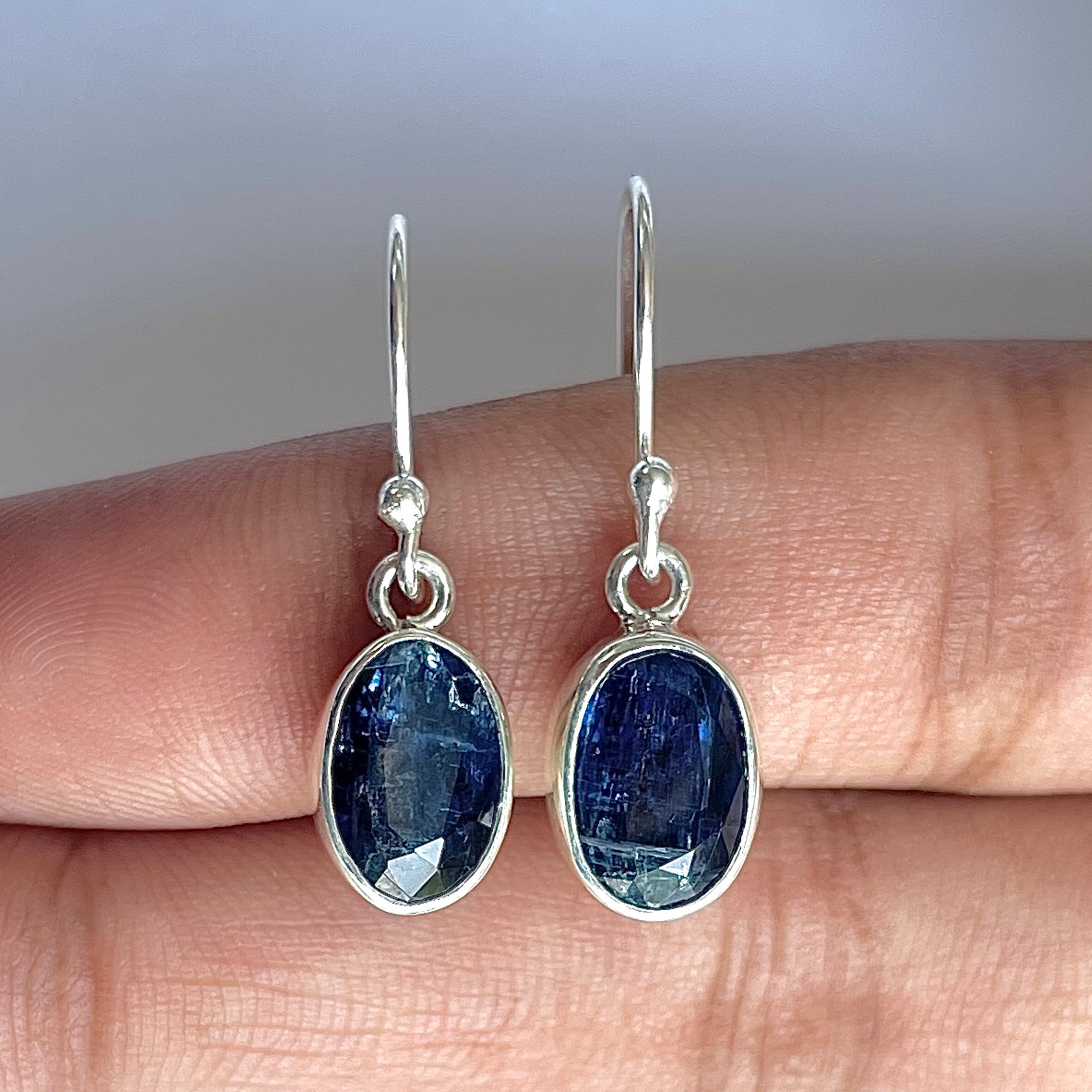Kyanite Earring-(KYN-3-26)