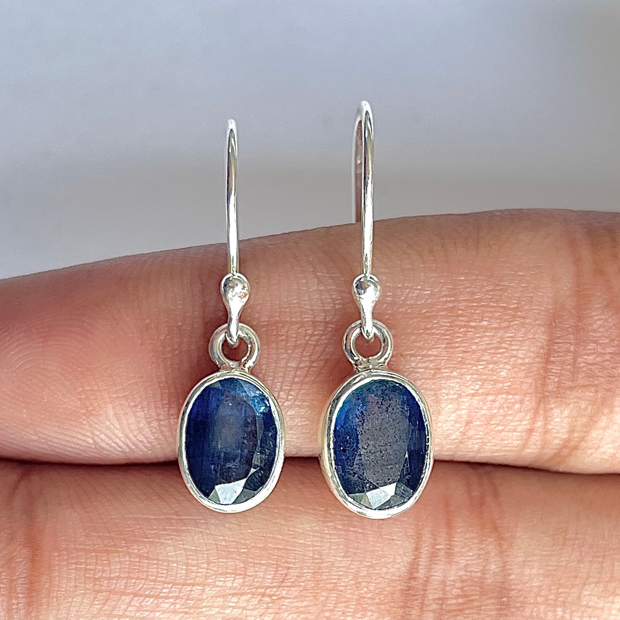 Kyanite Earring-(KYN-3-31)