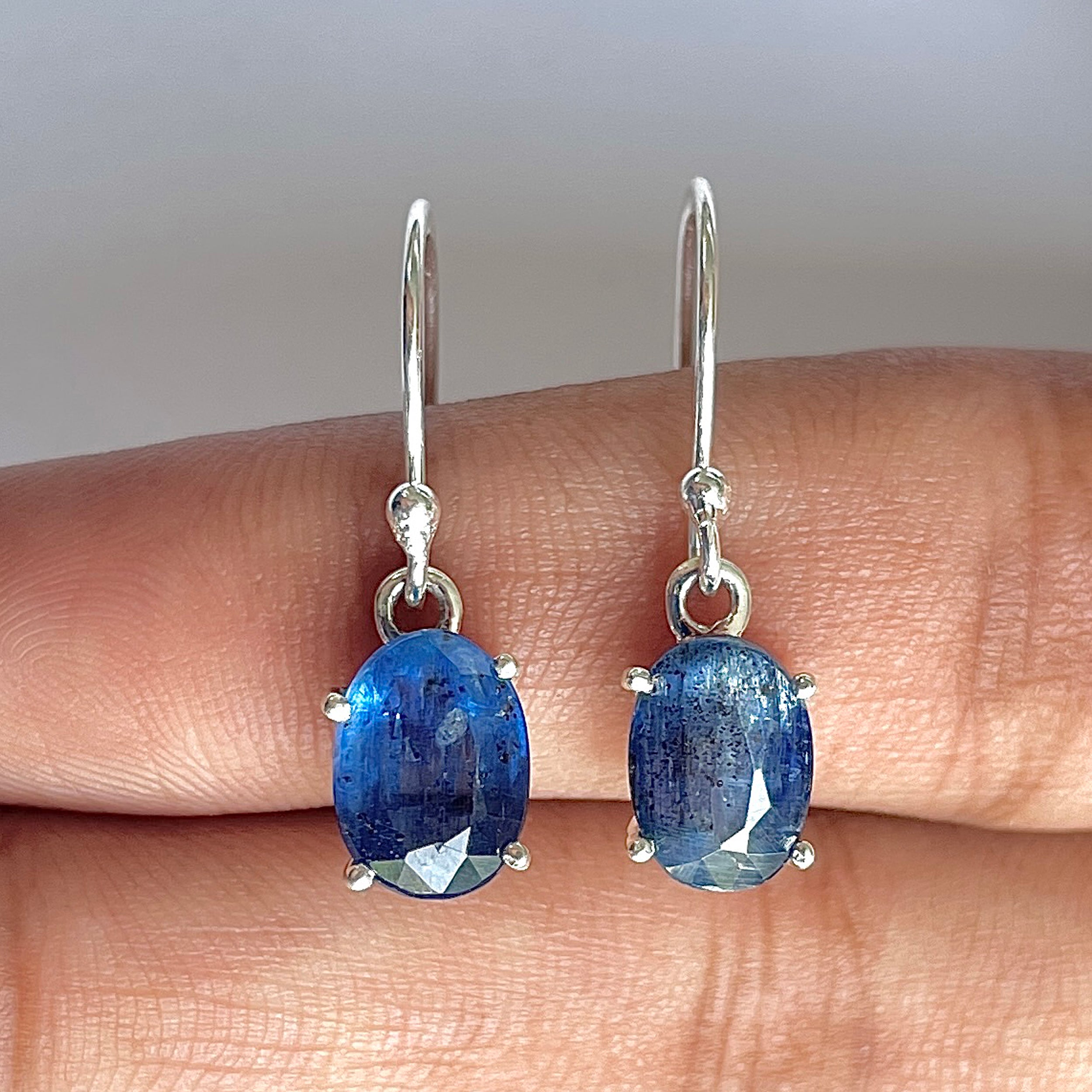 Kyanite Earring-(KYN-3-39)