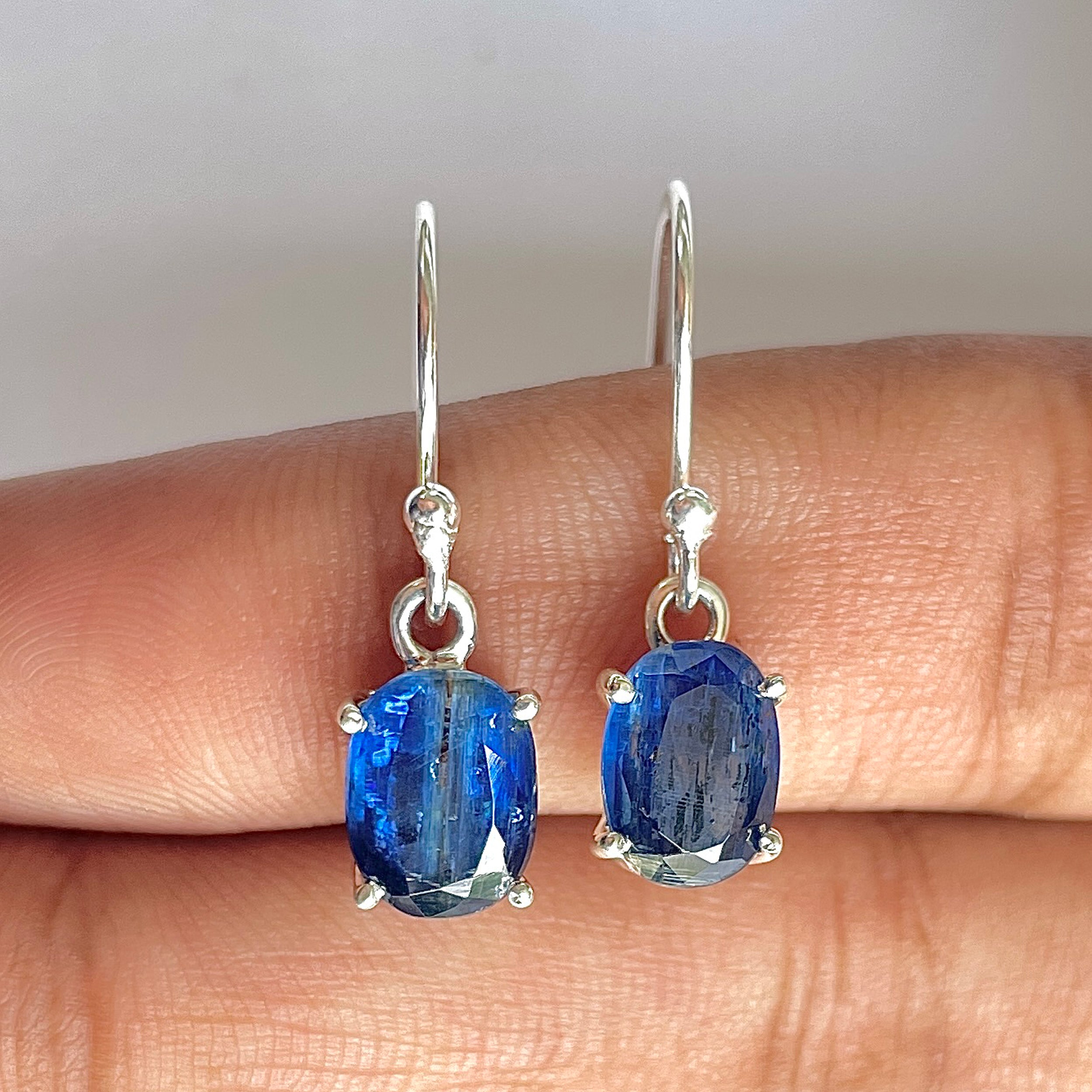 Kyanite Earring-(KYN-3-44)