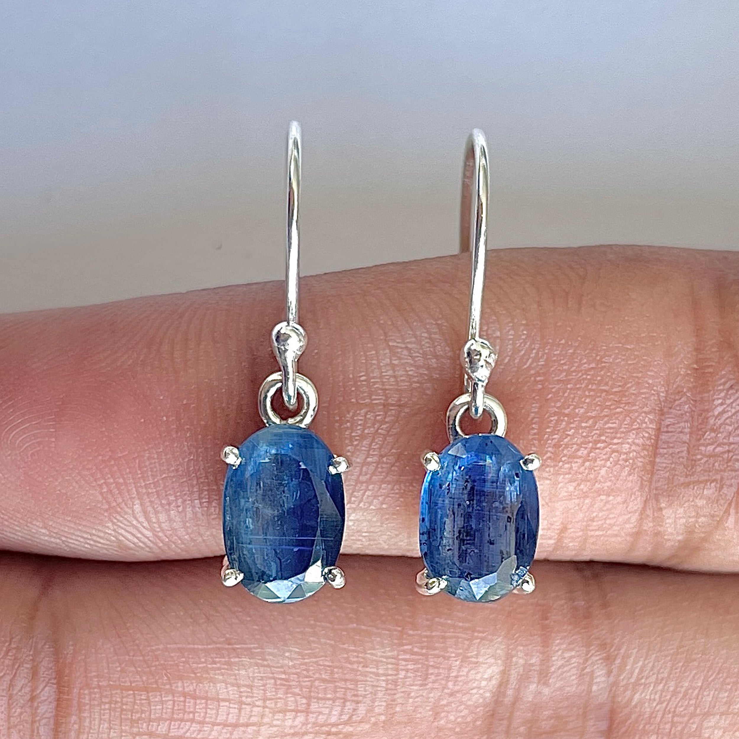 Kyanite Earring-(KYN-3-52)