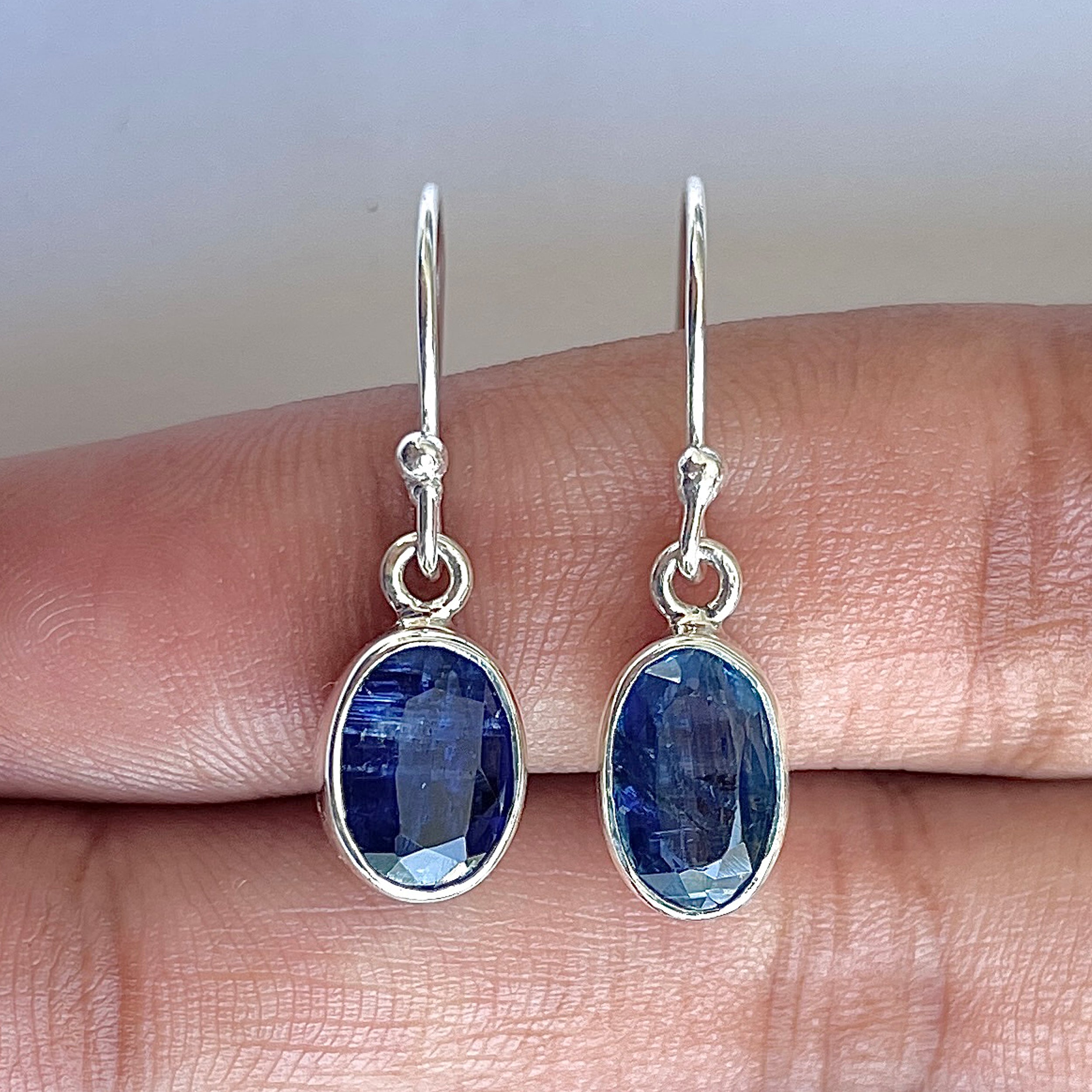 Kyanite Earring-(KYN-3-53)