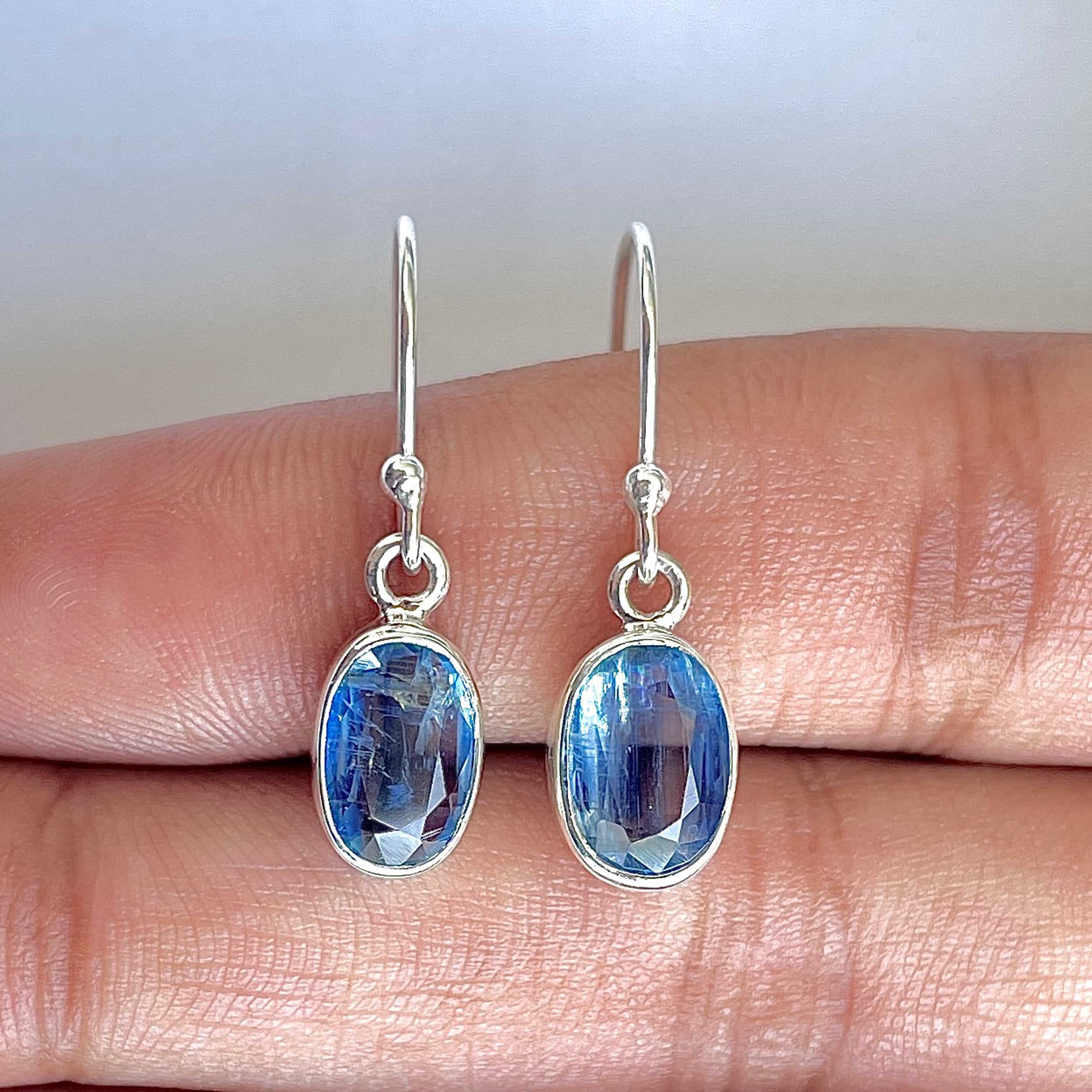 Kyanite Earring-(KYN-3-61)