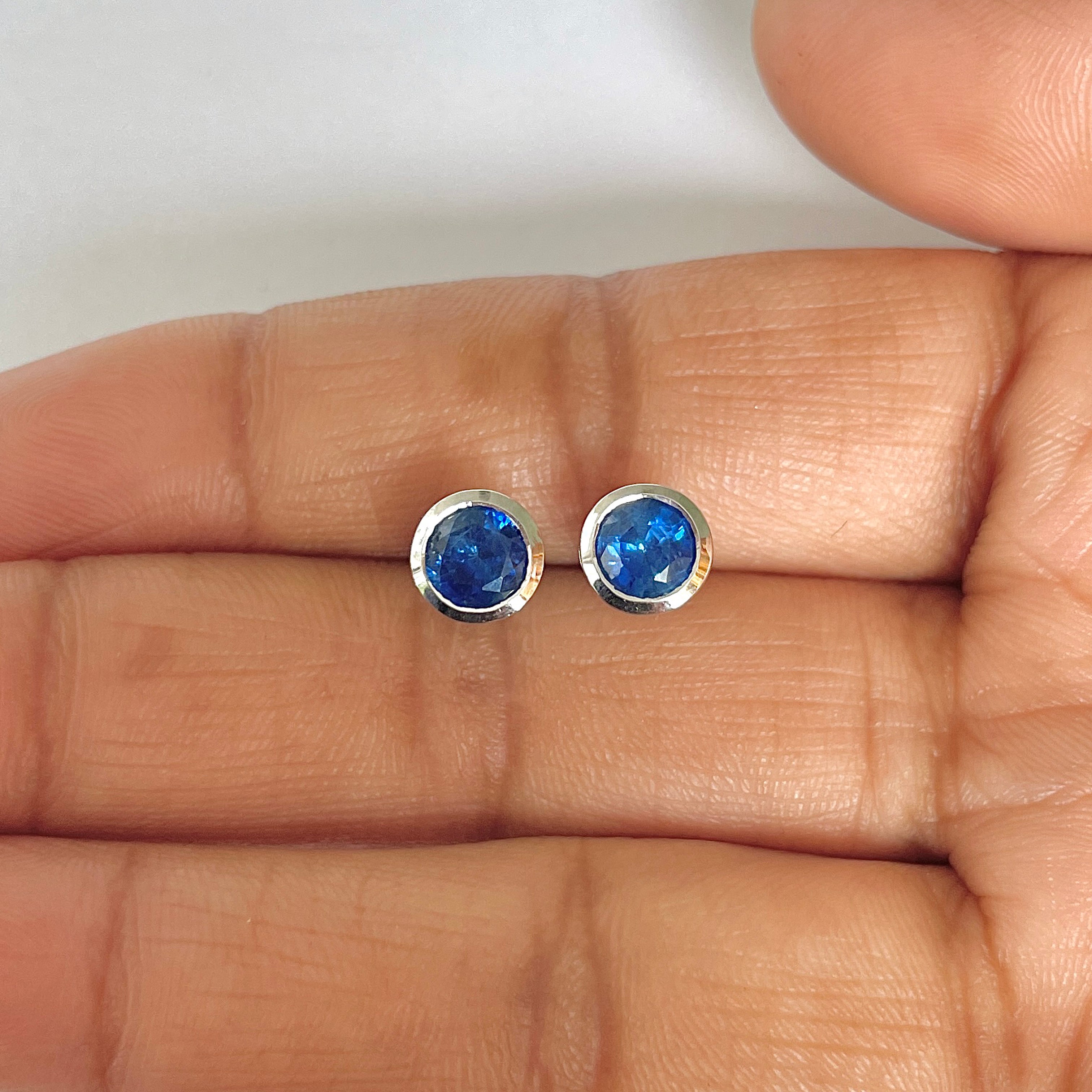 Kyanite Stud Earring-(KYN-RDE-1426-B)