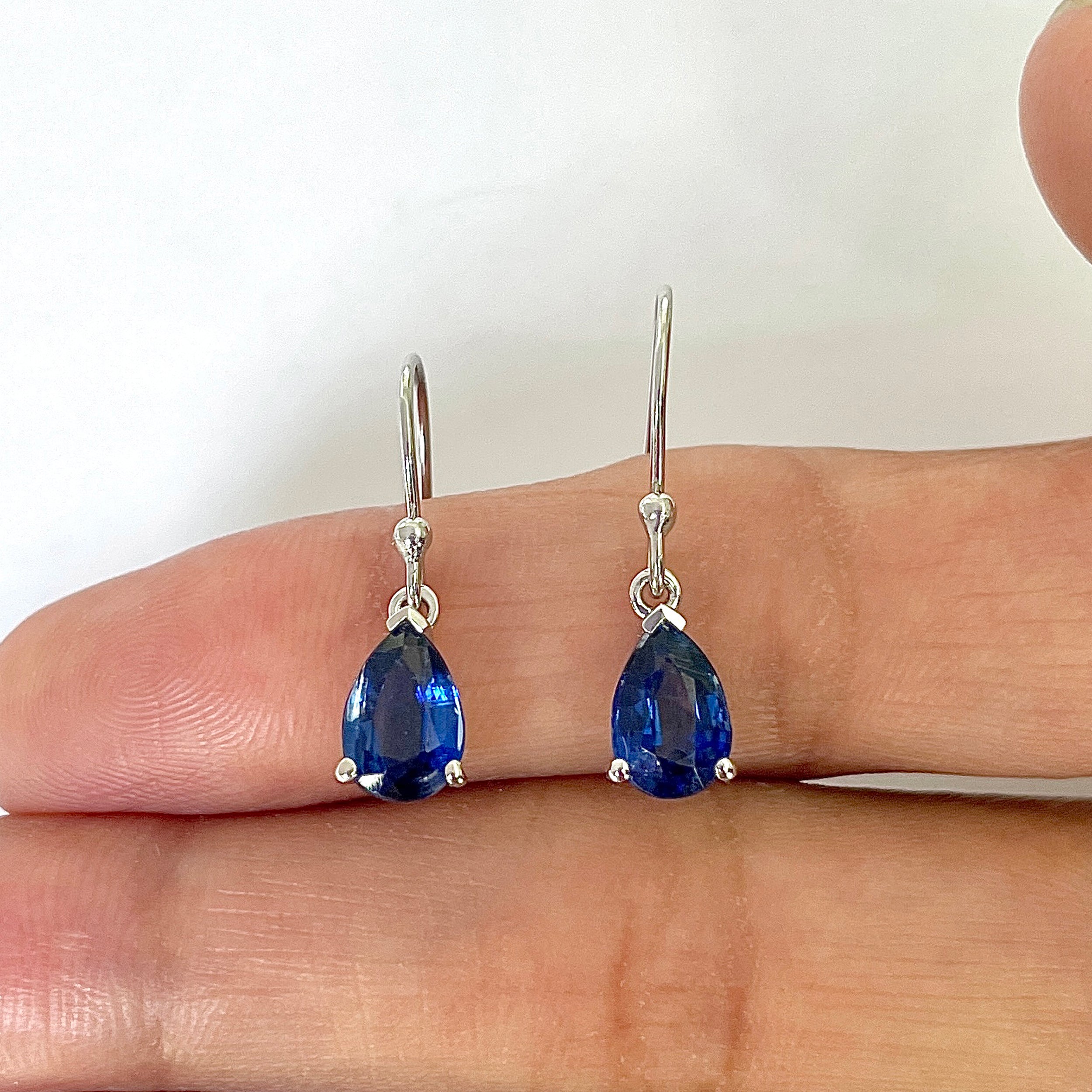 Kyanite Earring-(KYN-RDE-677-B)