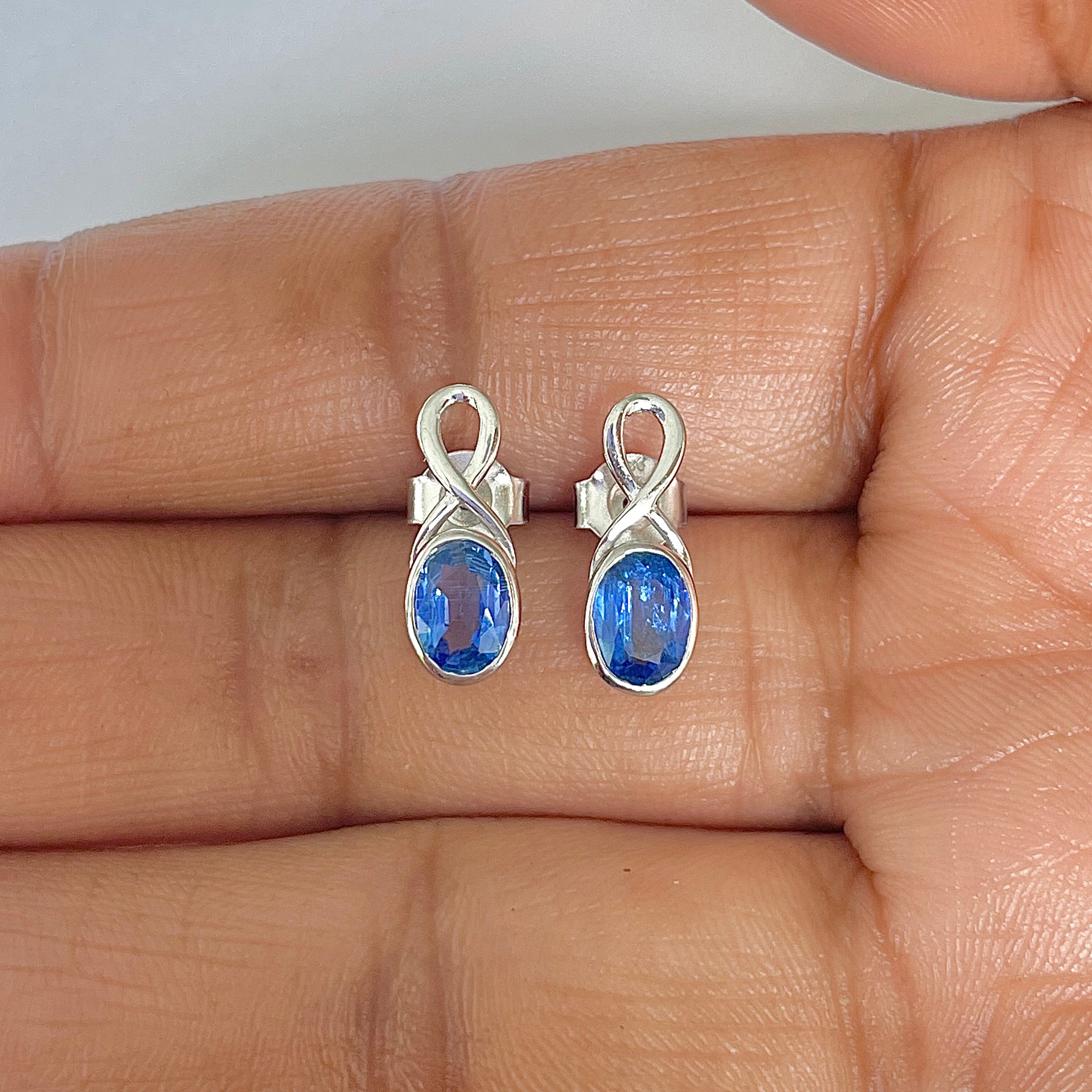 Kyanite Earring-(KYN-RDE-09-B)