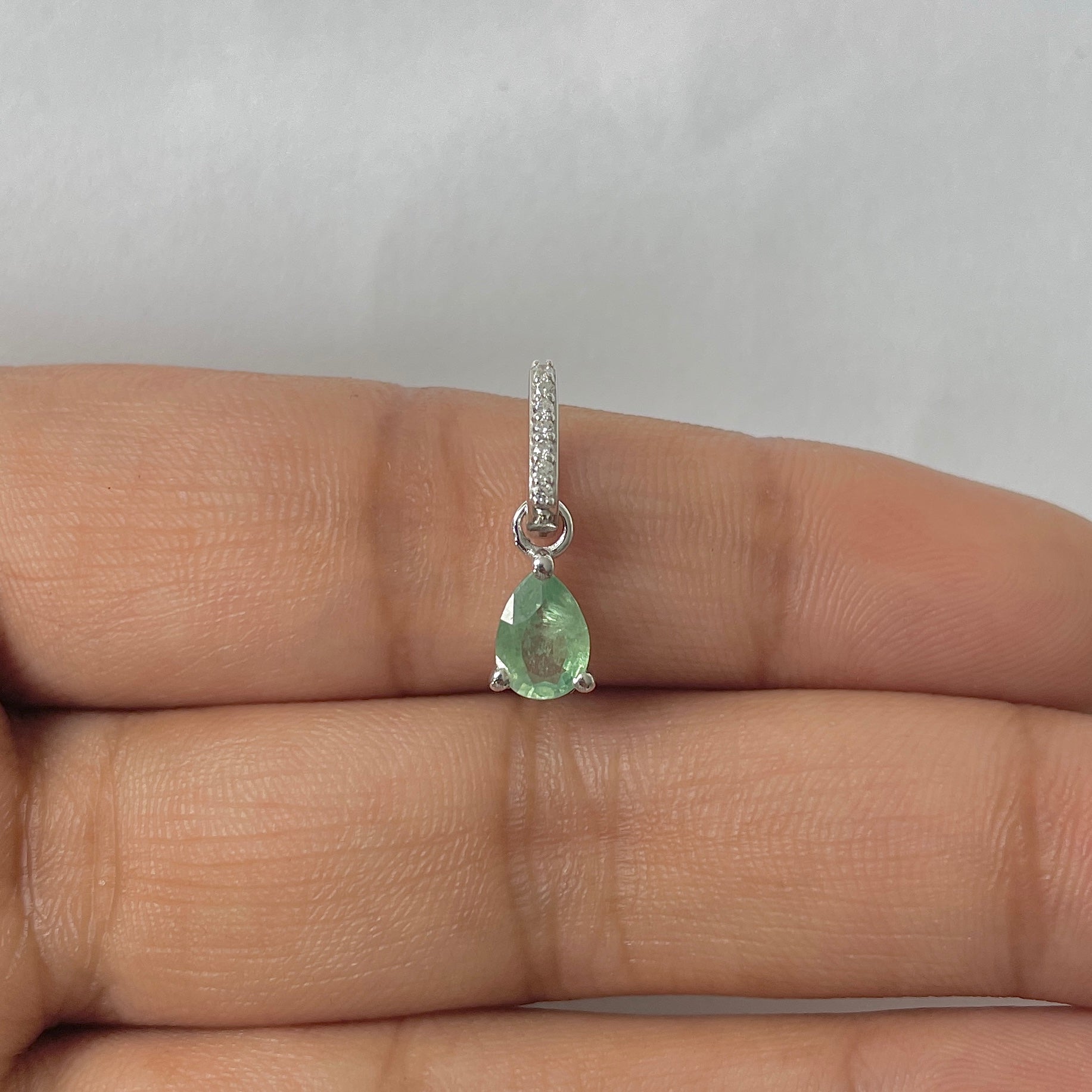 Kyanite Green Pendant-(KYN-RDP-1165-G)