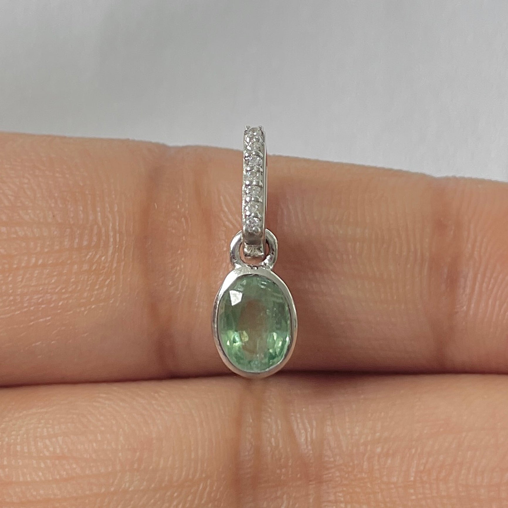 Kyanite Green Pendant-(KYN-RDP-780-G)