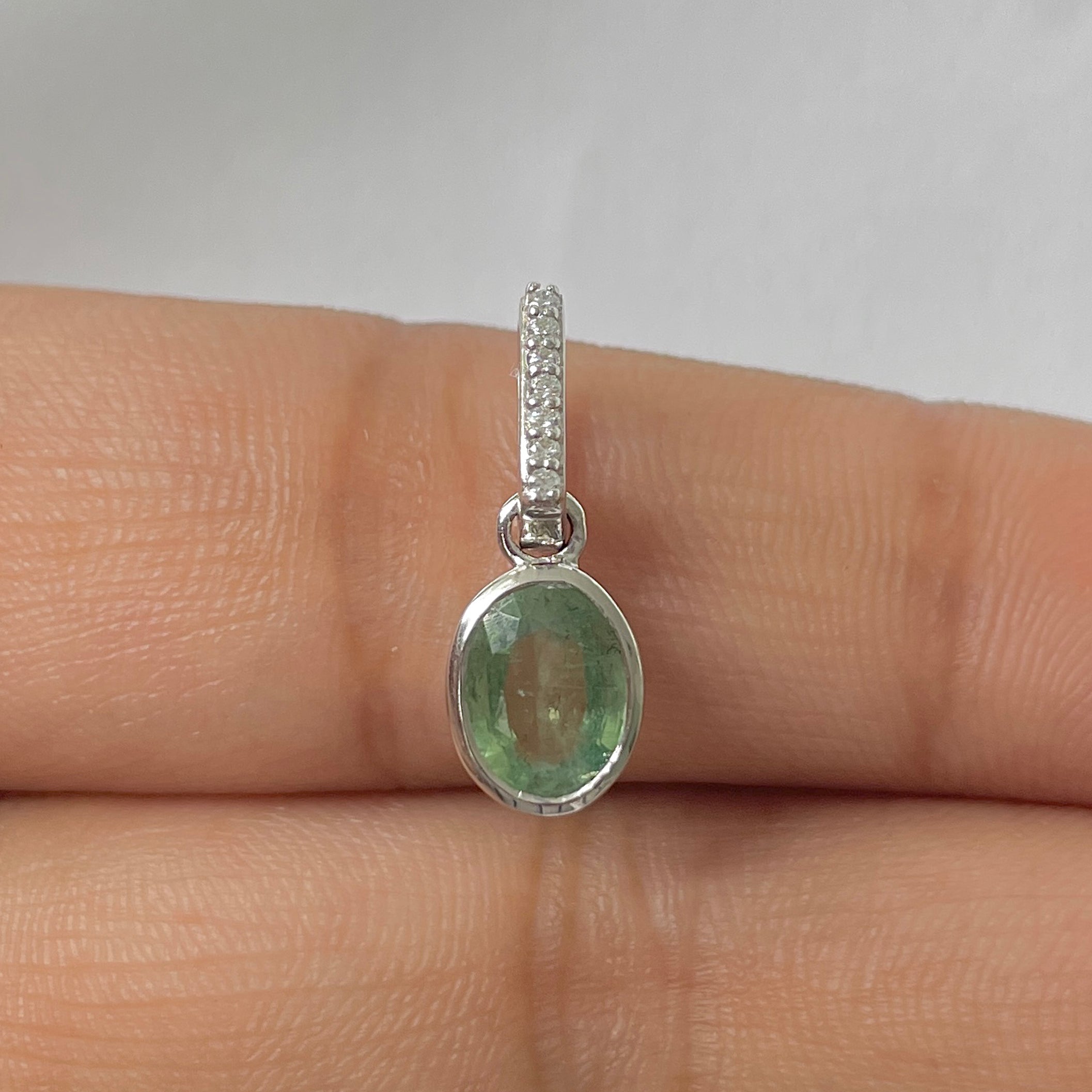 Kyanite Green Pendant-(KYN-RDP-792-G)