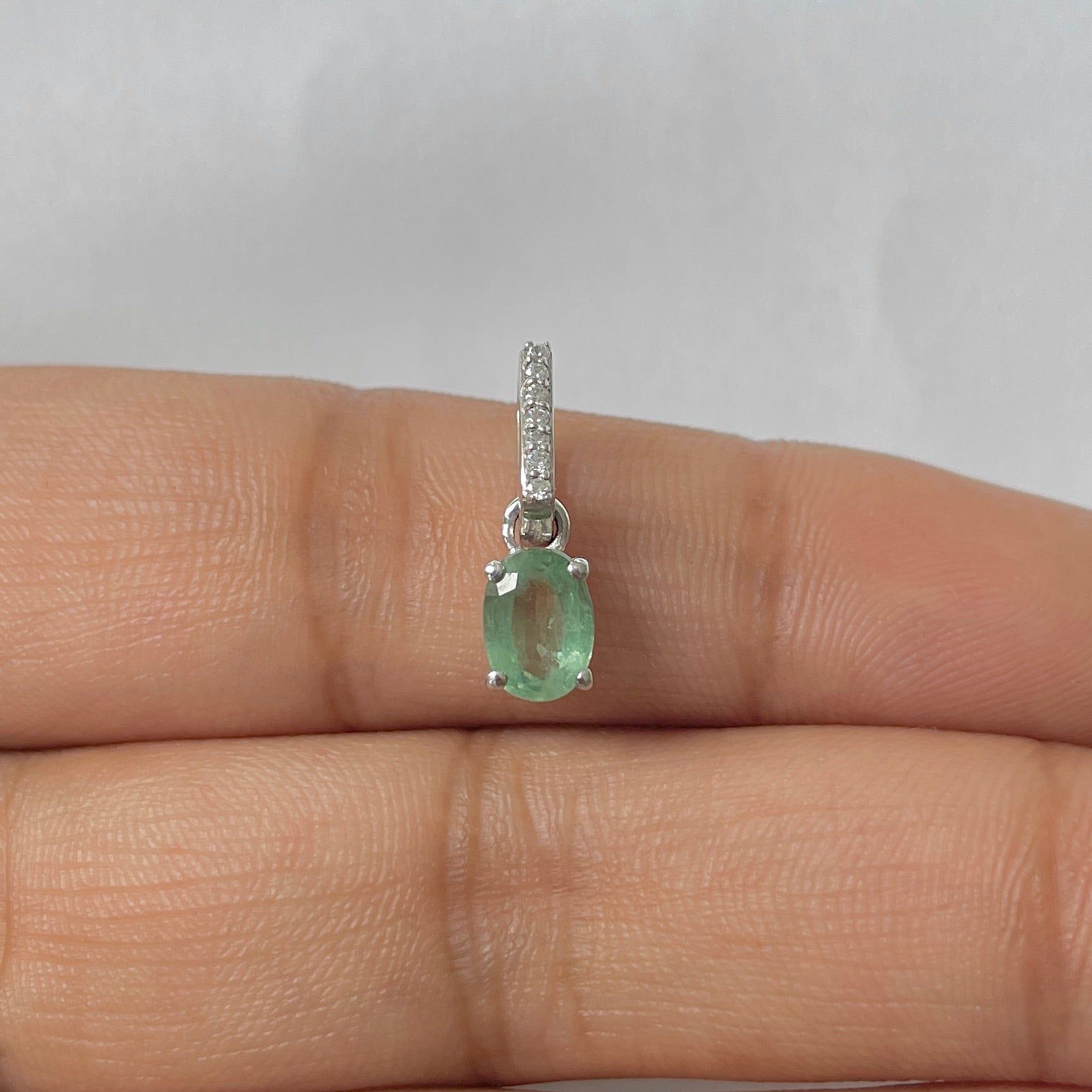 Kyanite Green Pendant-(KYN-RDP-915-G)