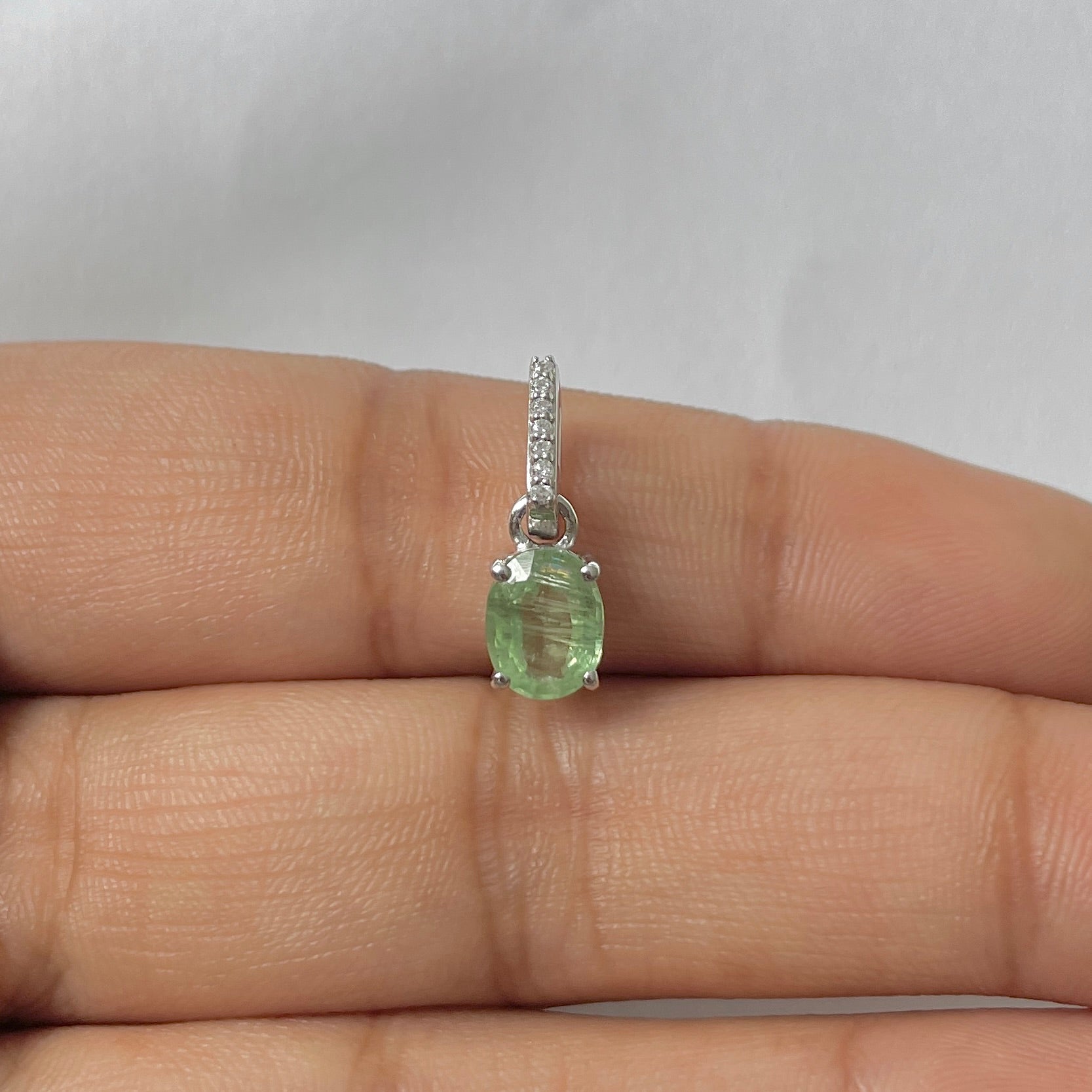 Kyanite Green Pendant-(KYN-RDP-920-G)