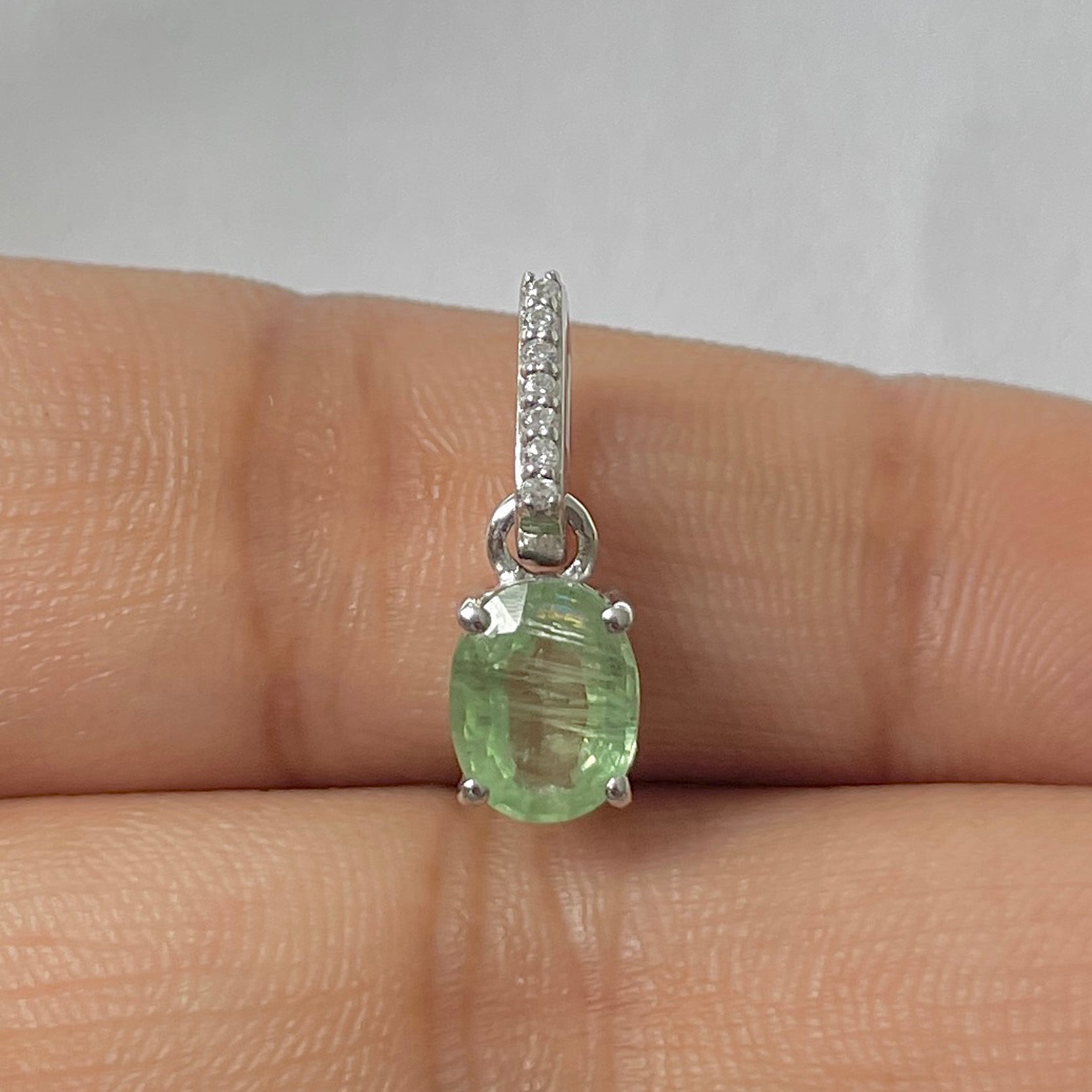 Kyanite Green Pendant-(KYN-RDP-920-G)