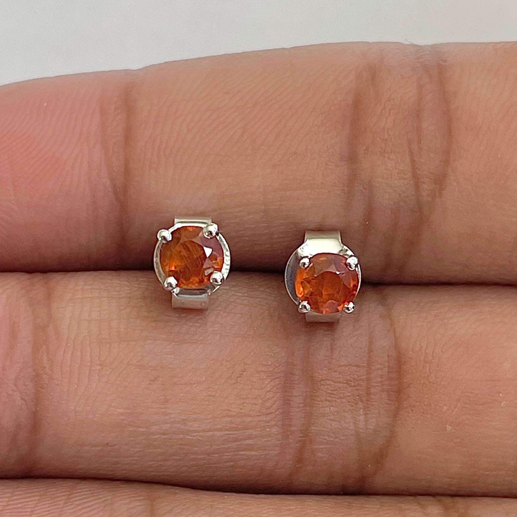 Kyanite Orange Stud Earring-(KYN-RDE-1023-O)