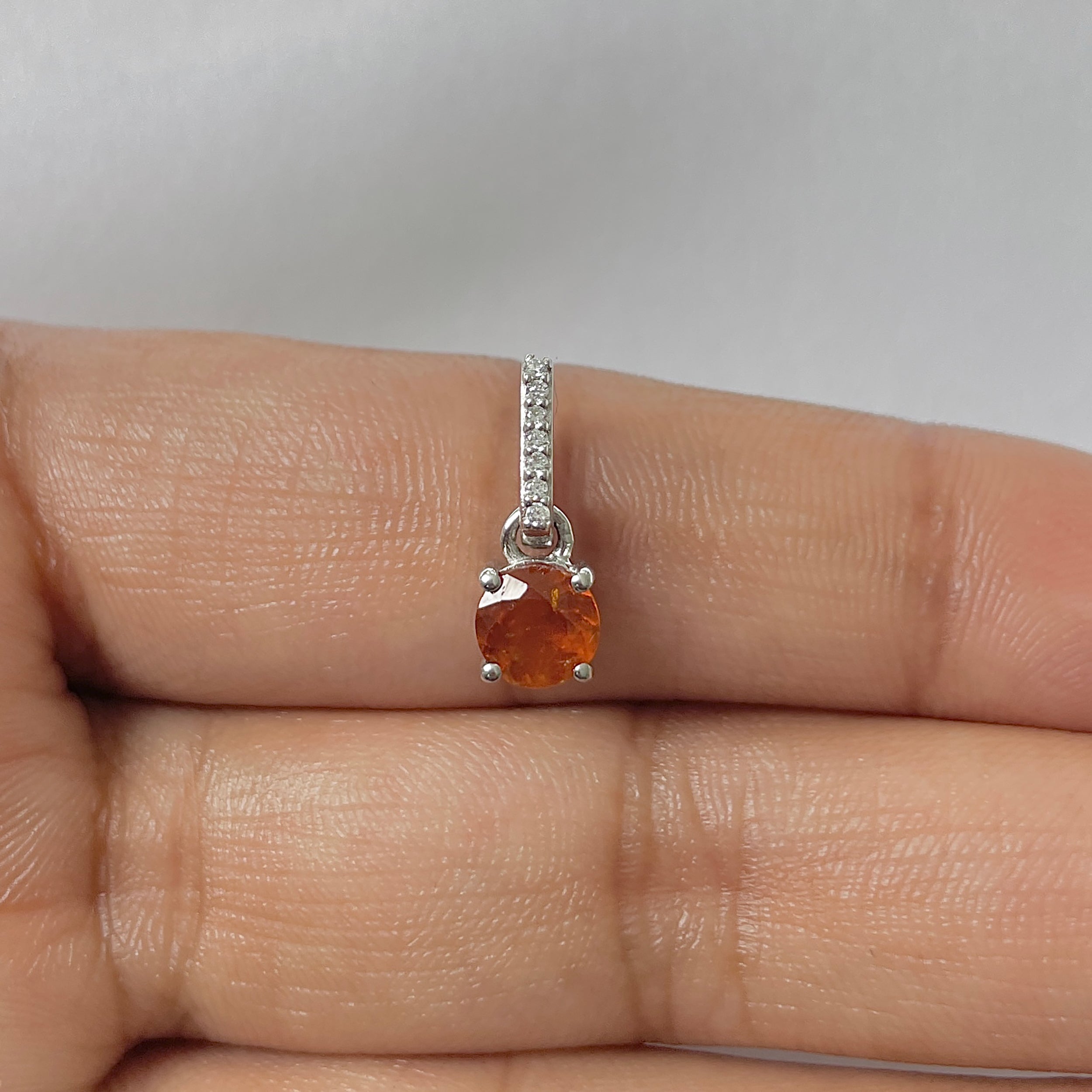 Kyanite Orange Pendant-(KYN-RDP-549-O)