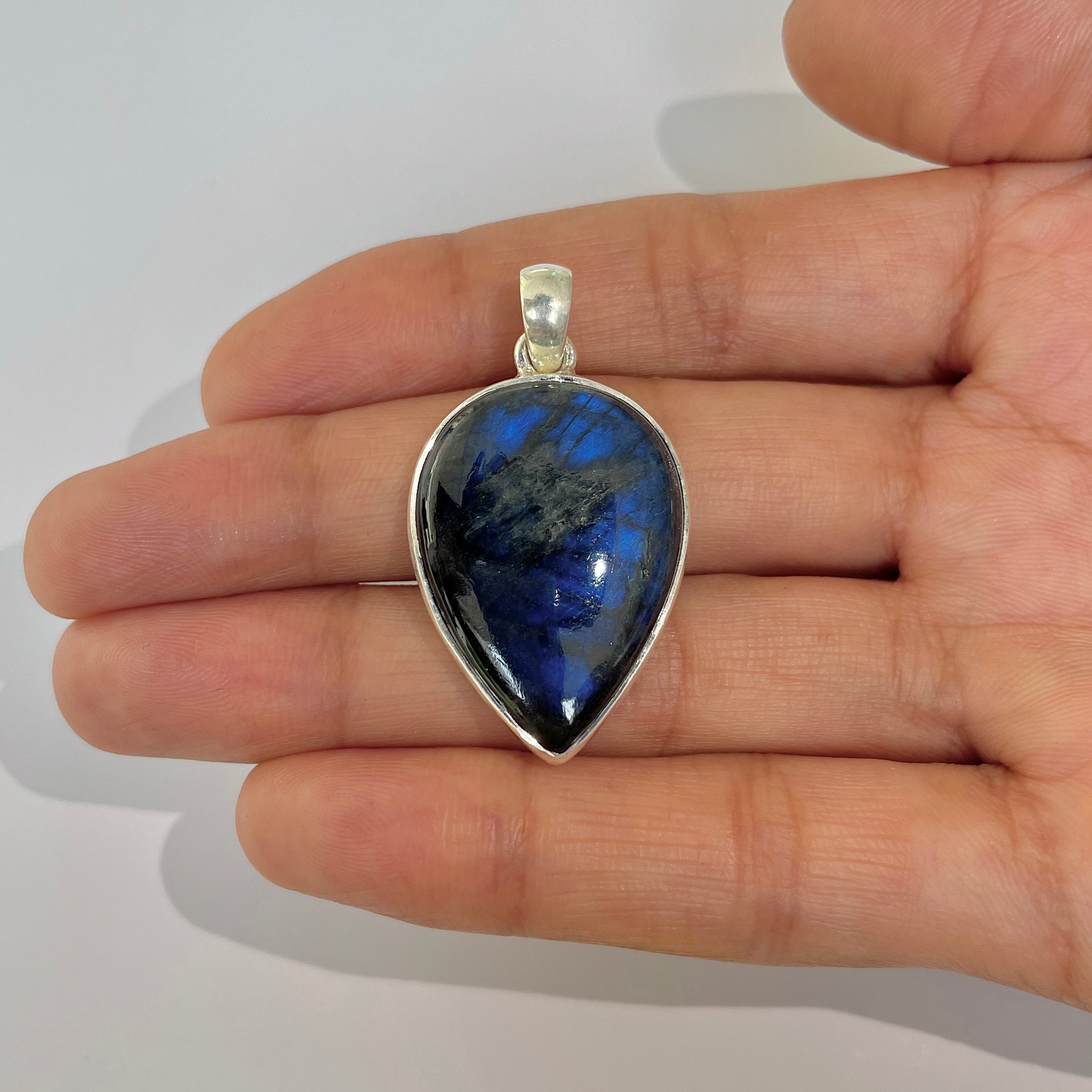 Labradorite Pendant-(LBD-1-16)
