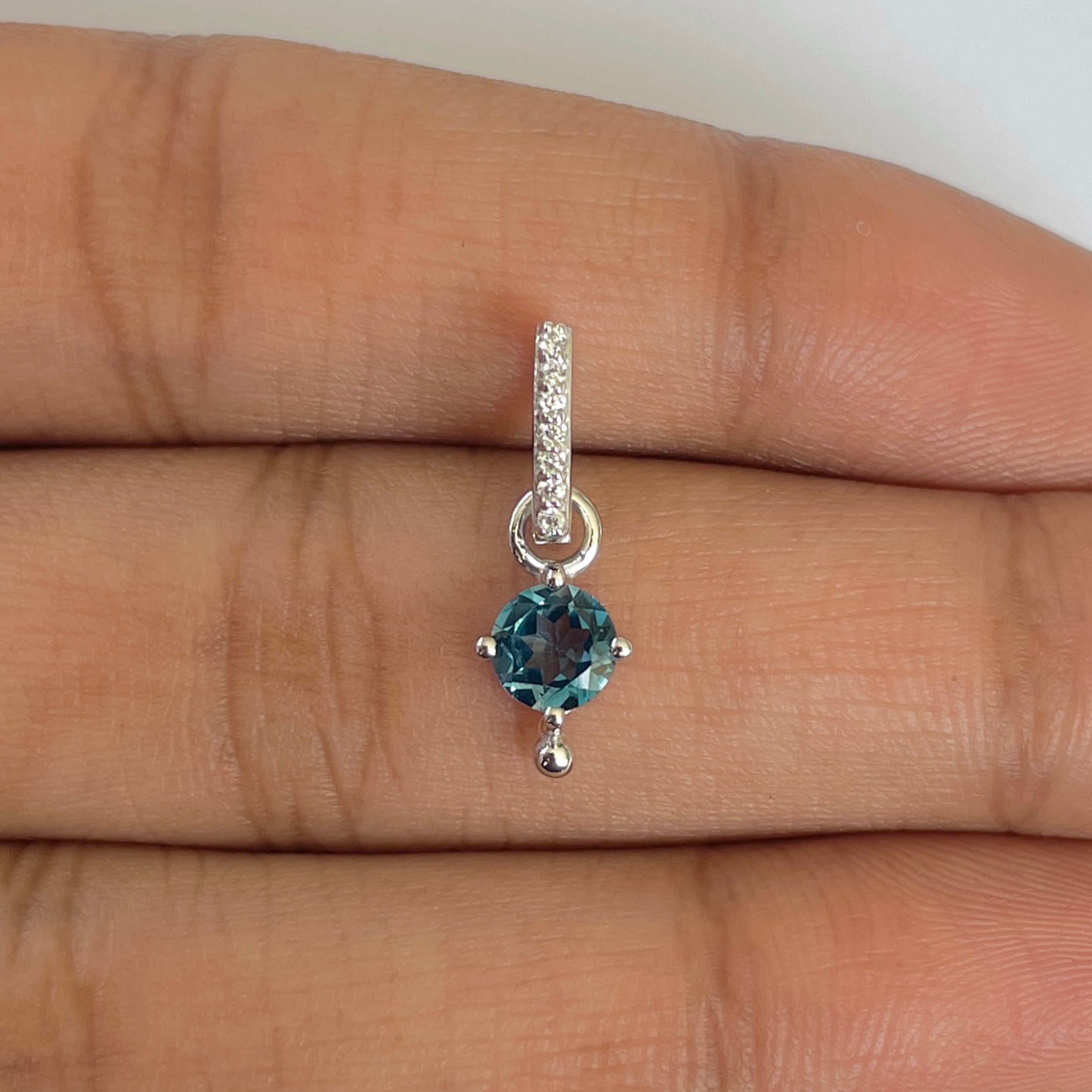 London Blue Topaz Pendant-(LBTZ-RDP-399)
