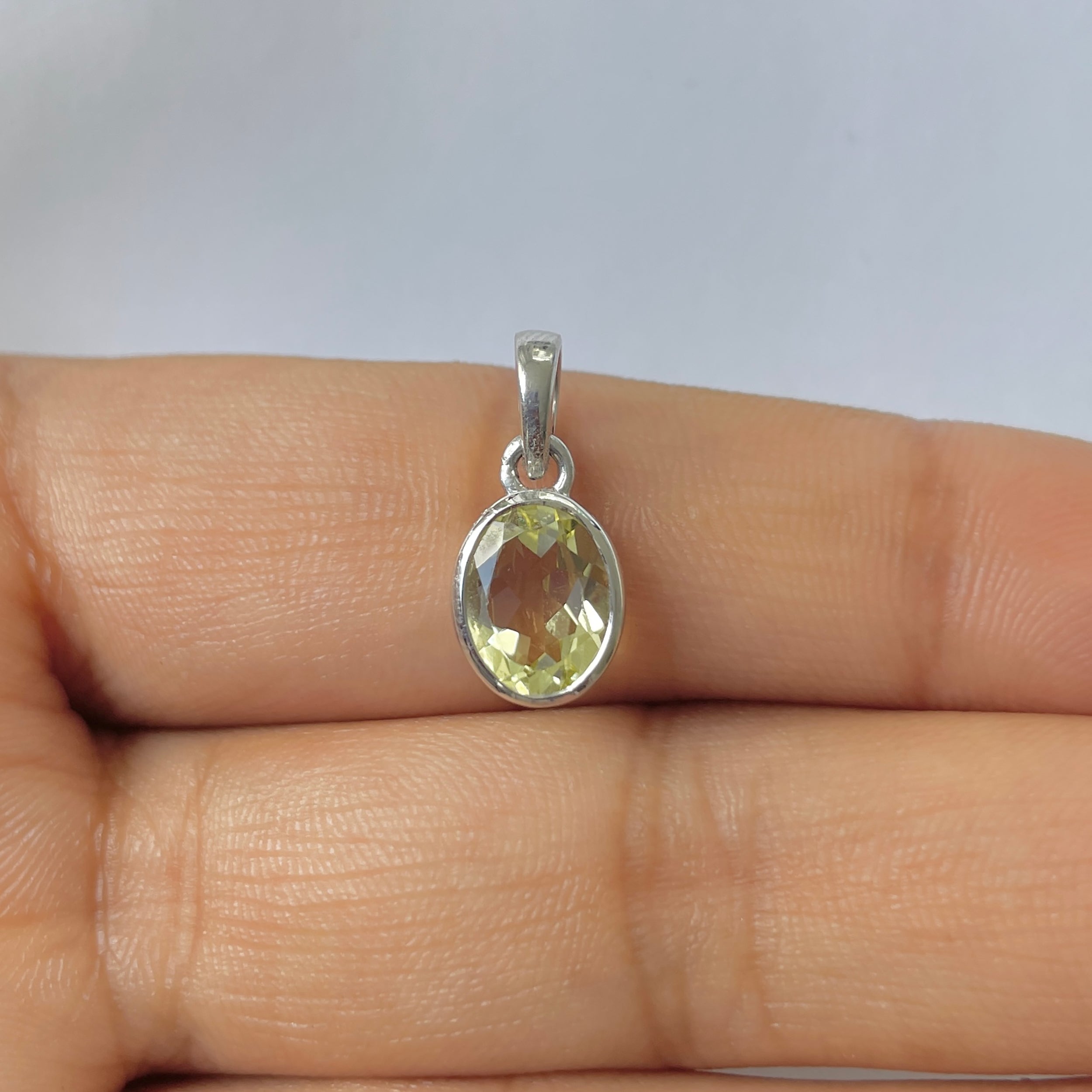 Lemon Quartz Pendant-(LEM-RDP-380)