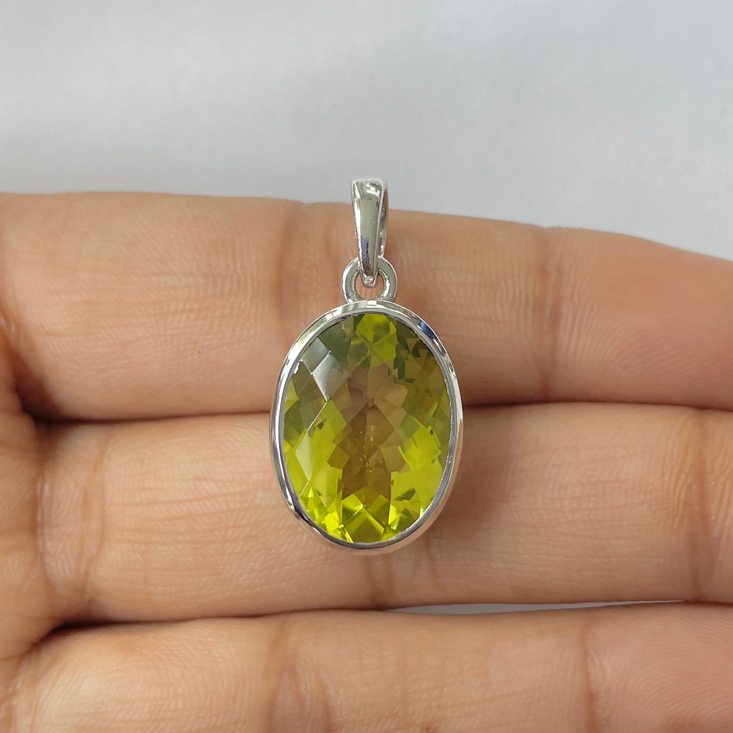 Lemon Quartz Pendant-(LEM-RDP-467)