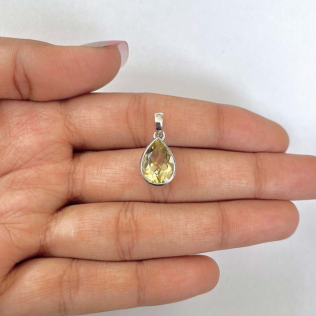 Lemon Quartz Pendant-(LEM-RDP-470)