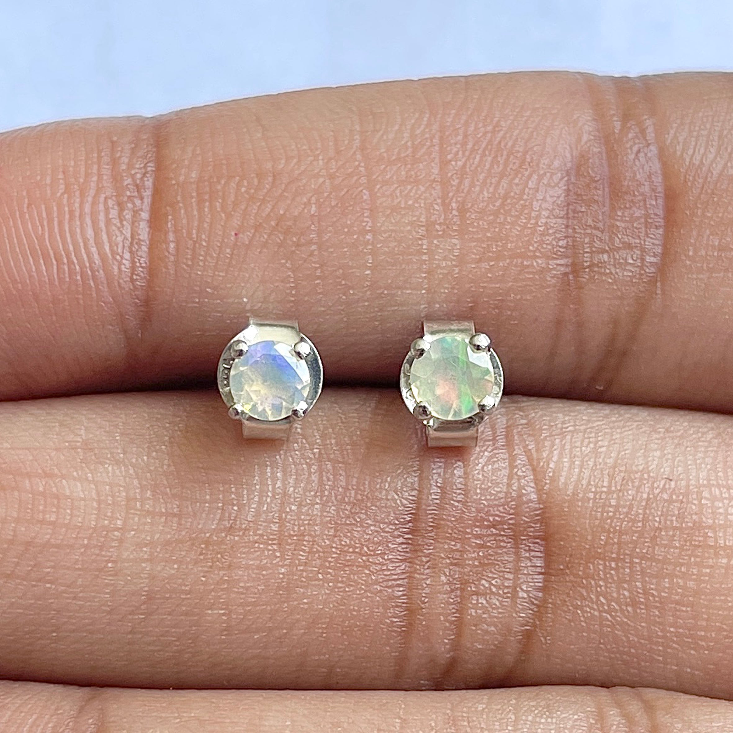 Opal Stud Earring-(OPL-RDE-1023)