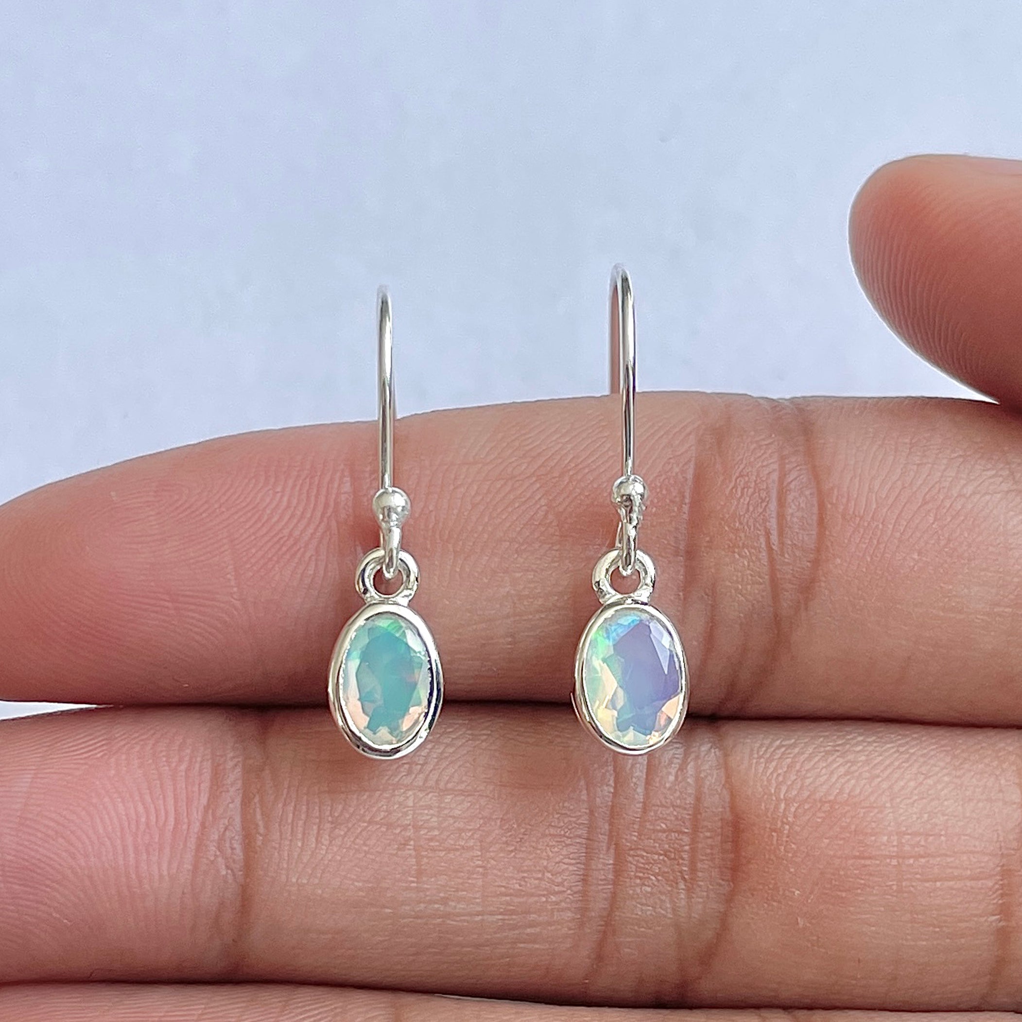 Opal Earring-(OPL-RDE-1316)