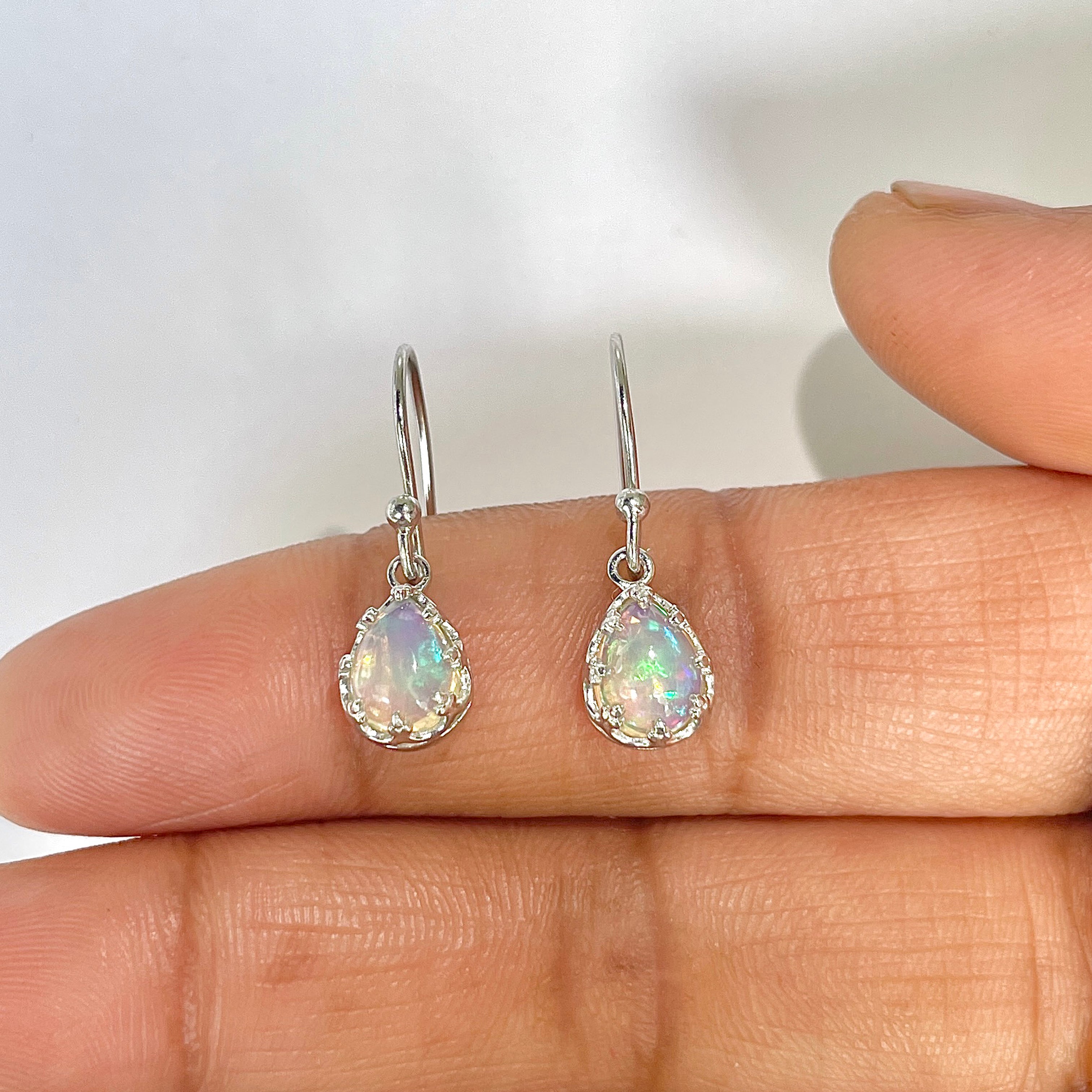 Opal Earring-(OPL-RDE-697)