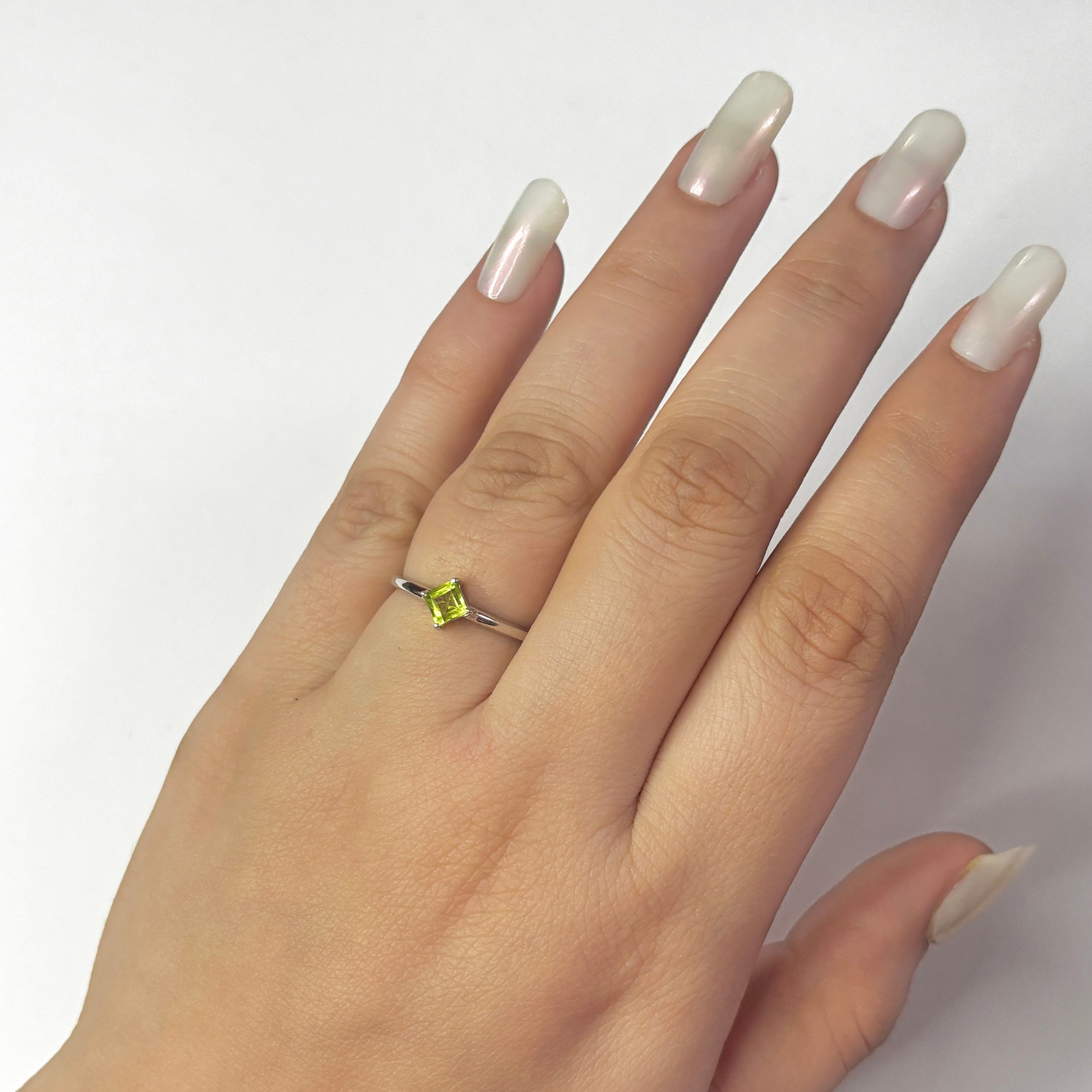 Peridot Ring-(PER-RDR-2464.)