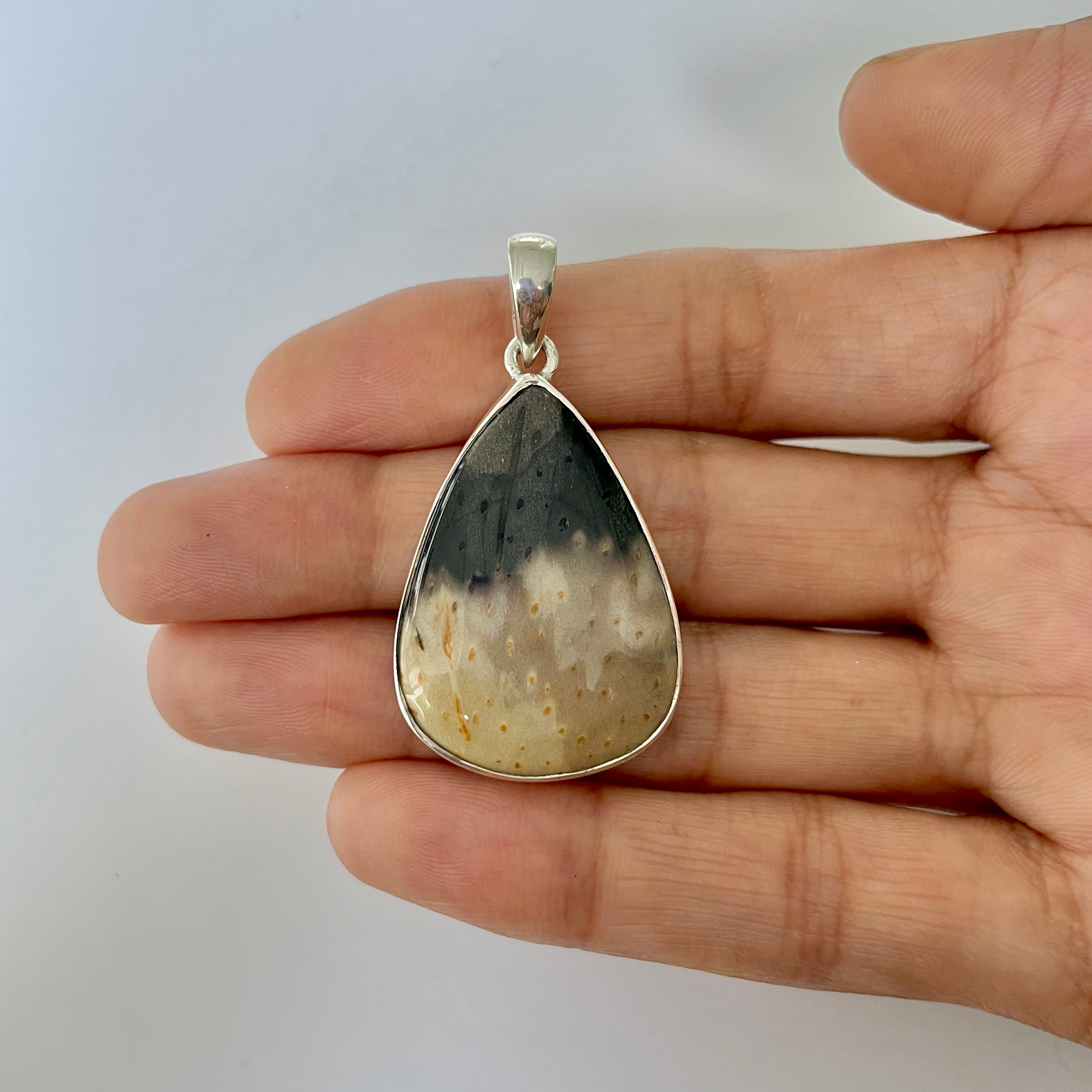 Plumroot Agate Pendant-(PTJ-1-7)